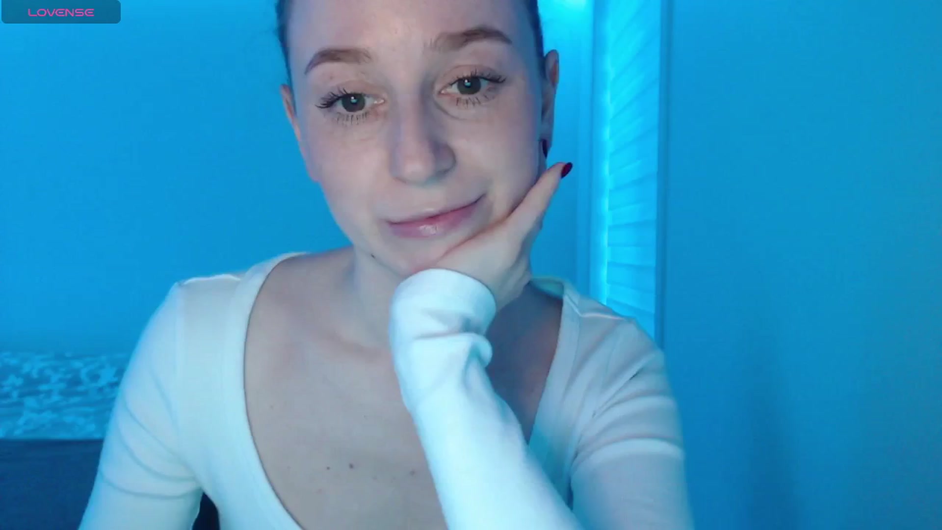 Gallery image thumbnail from PetitAnge_'s myfreecams stream on, 01/10/2026, 21:39 image 6 of 20