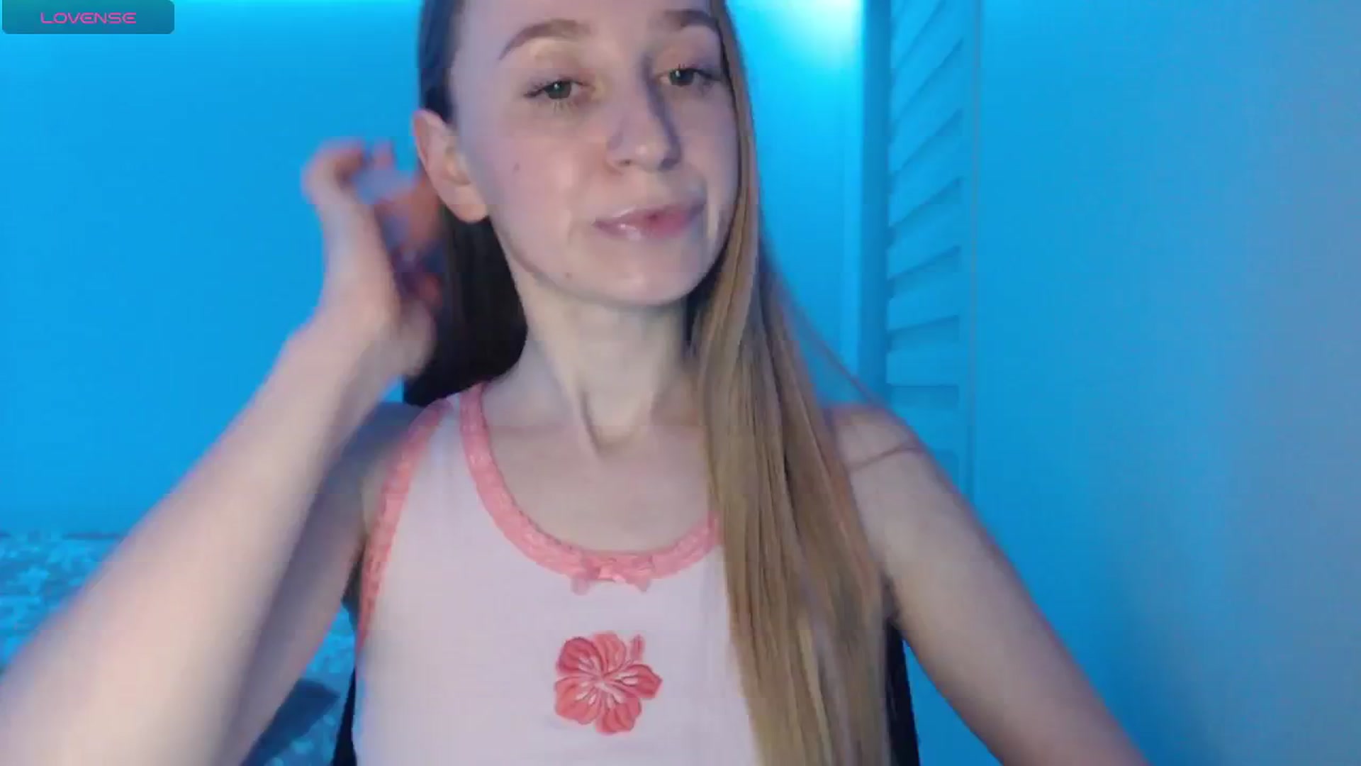 Gallery image thumbnail from PetitAnge_'s myfreecams stream on, 01/14/2026, 01:43 image 6 of 20