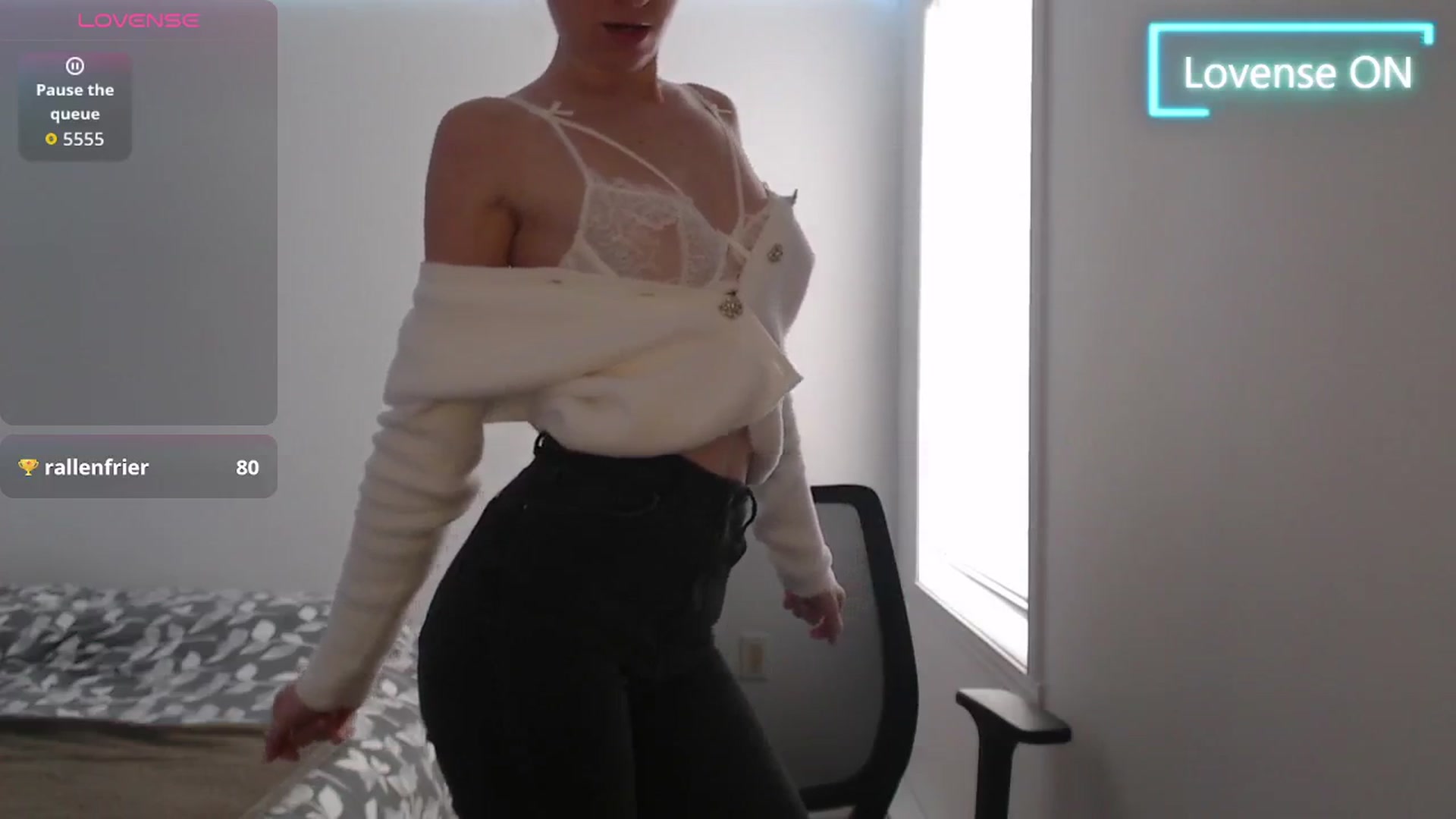 Gallery image thumbnail from PetitAnge_'s myfreecams stream on, 01/25/2026, 19:43 image 18 of 20
