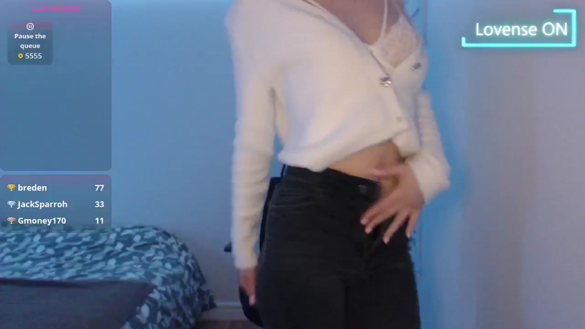 Gallery image thumbnail from PetitAnge_'s myfreecams stream on, 01/27/2026, 24:34 image 17 of 20