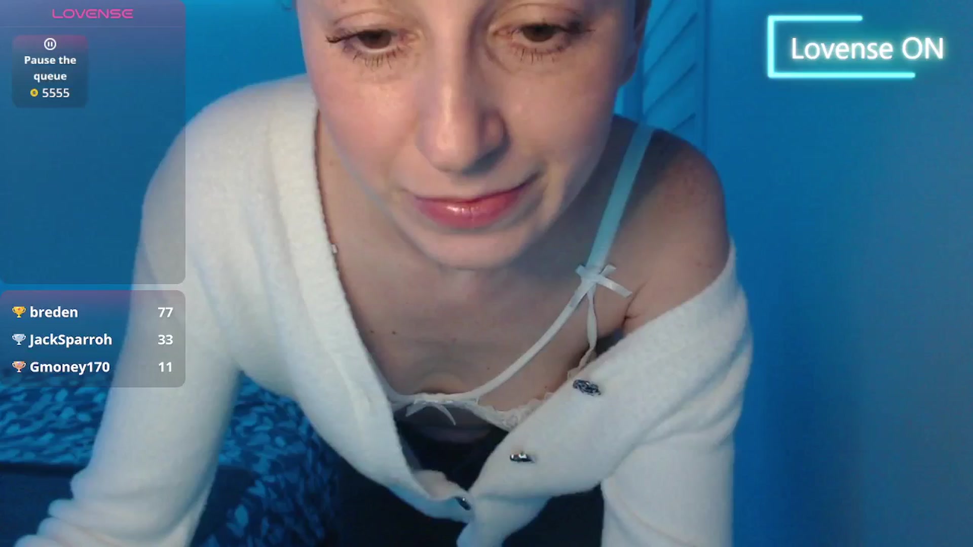Gallery image thumbnail from PetitAnge_'s myfreecams stream on, 01/27/2026, 24:34 image 19 of 20