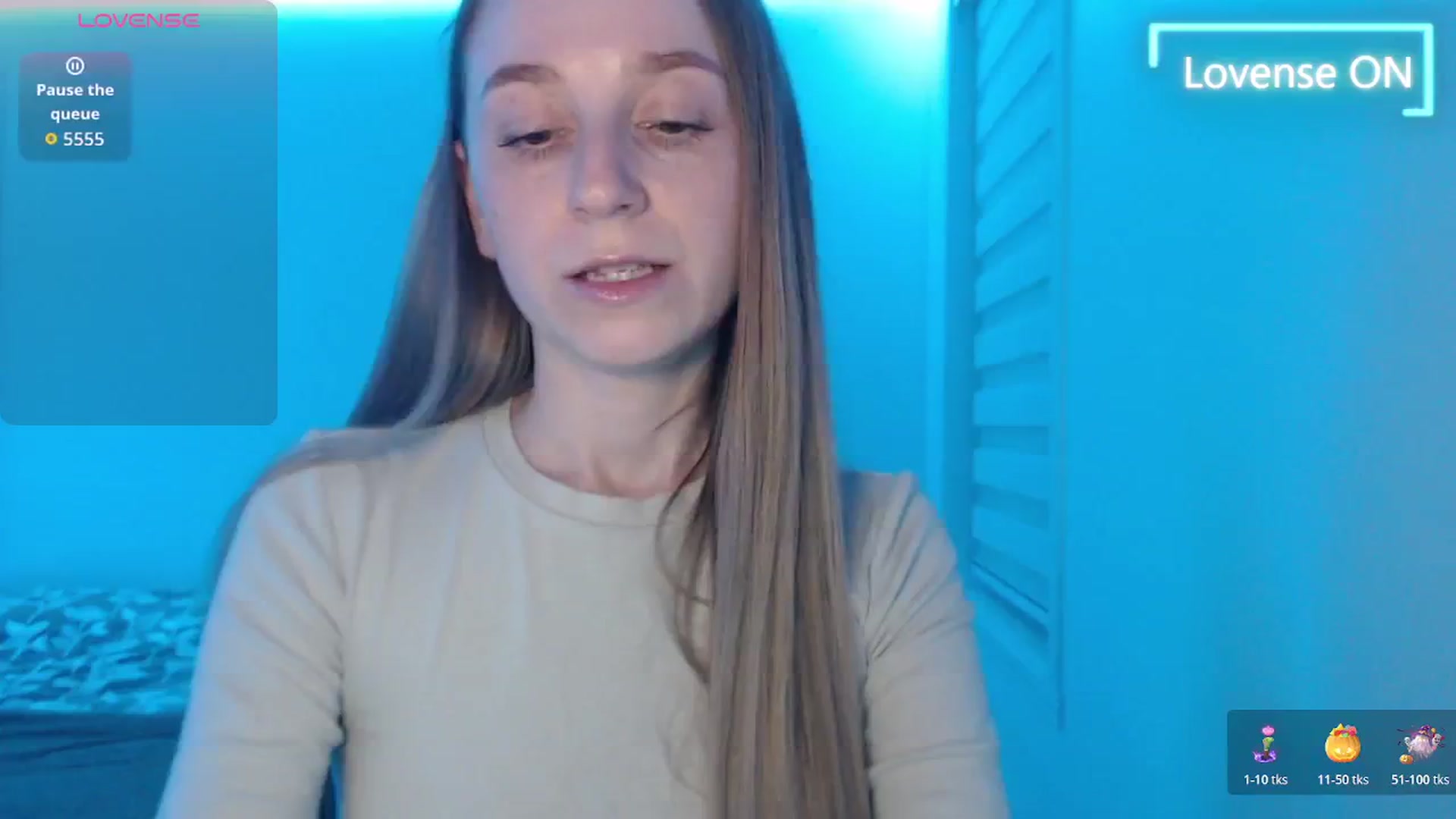 Gallery image thumbnail from PetitAnge_'s myfreecams stream on, 02/01/2026, 02:17 image 3 of 20