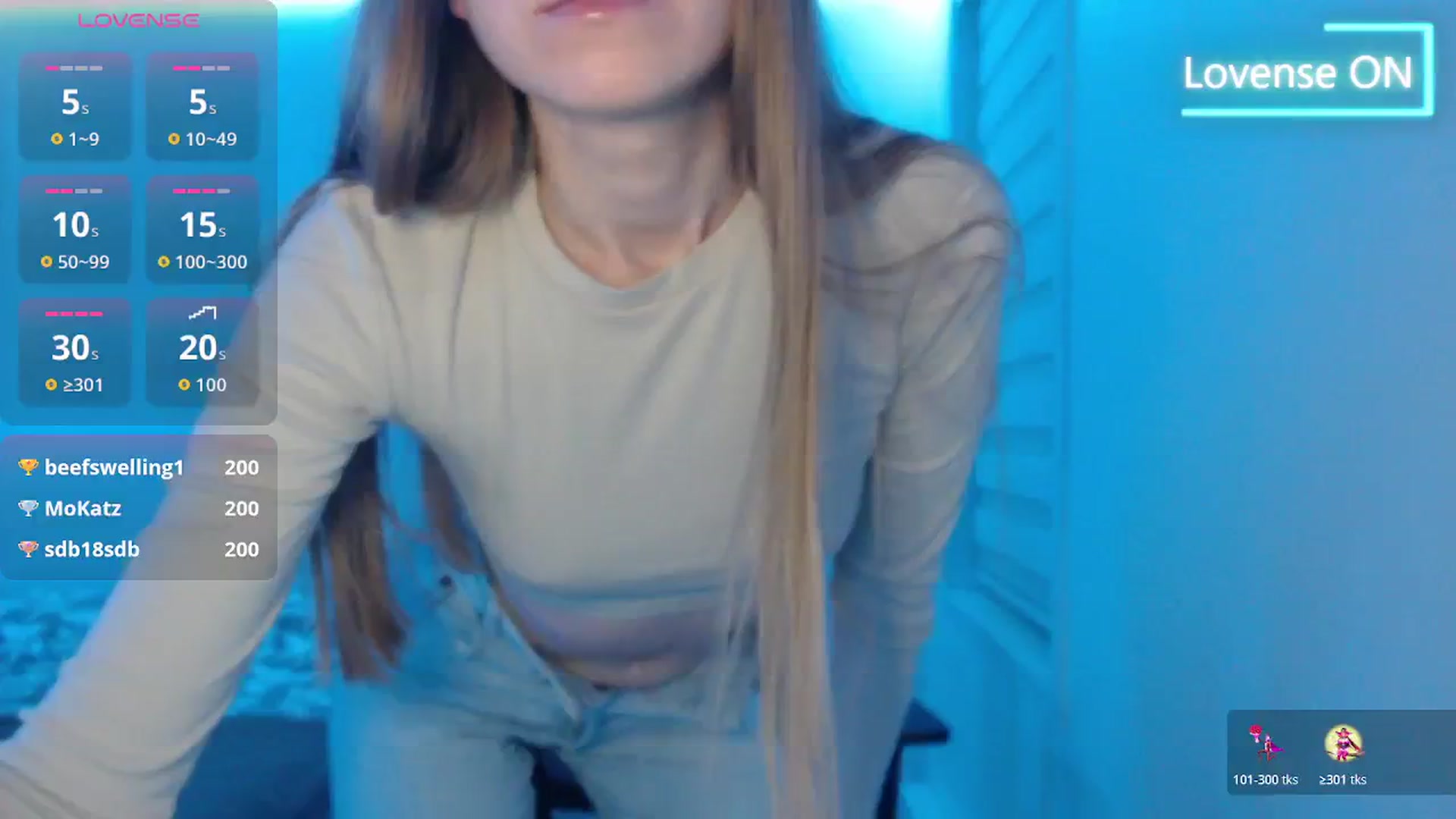 Gallery image thumbnail from PetitAnge_'s myfreecams stream on, 02/01/2026, 02:17 image 10 of 20