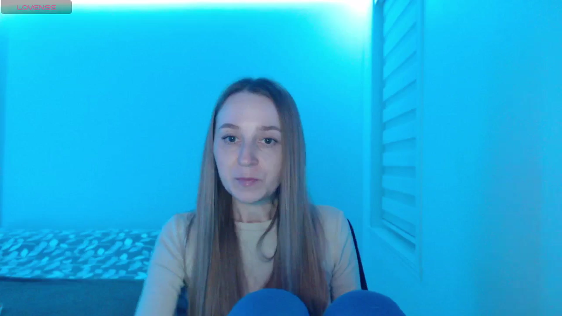 Gallery image thumbnail from PetitAnge_'s myfreecams stream on, 02/06/2026, 03:38 image 9 of 20