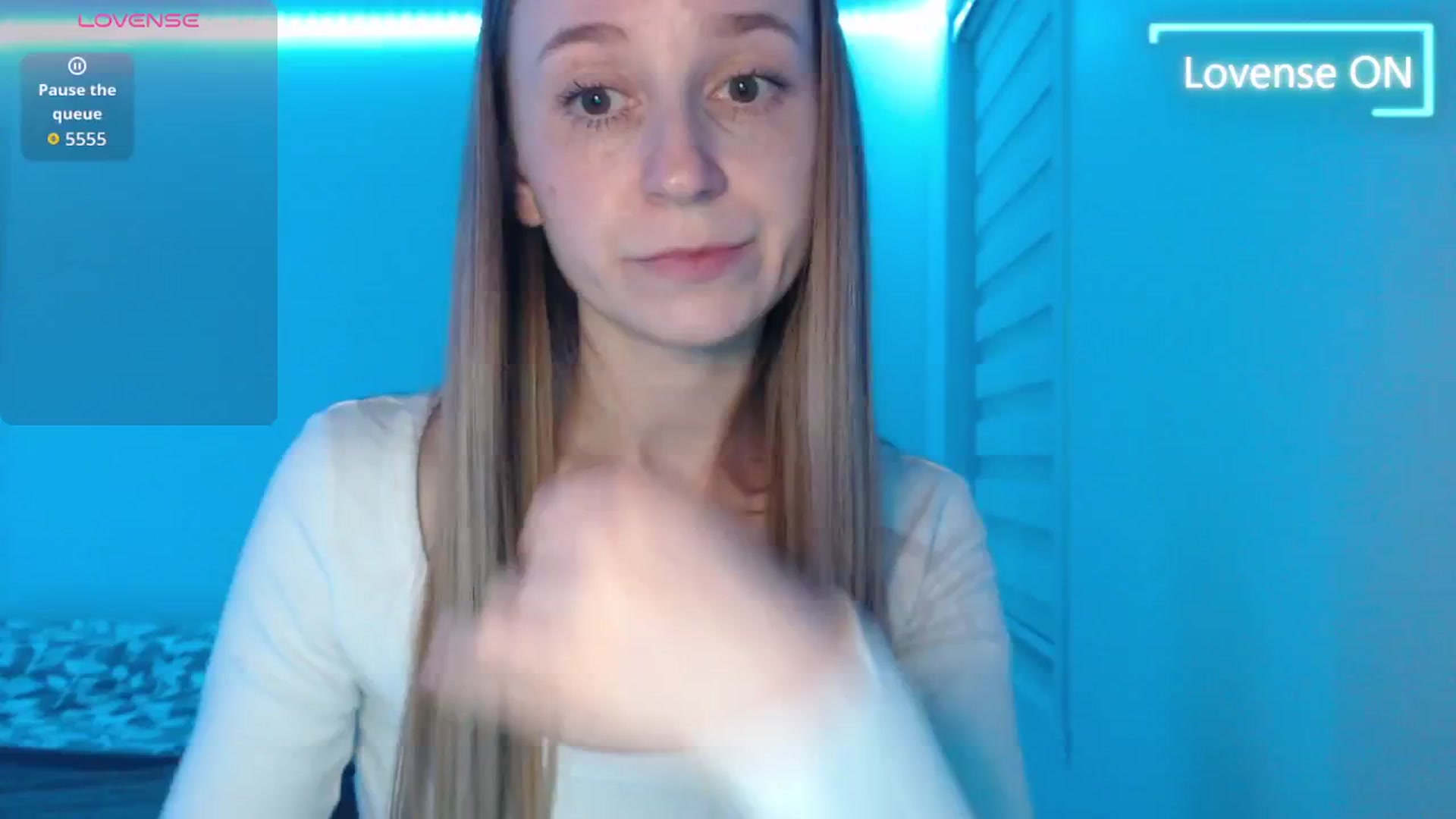 Gallery image thumbnail from PetitAnge_'s myfreecams stream on, 02/10/2026, 01:12 image 9 of 20