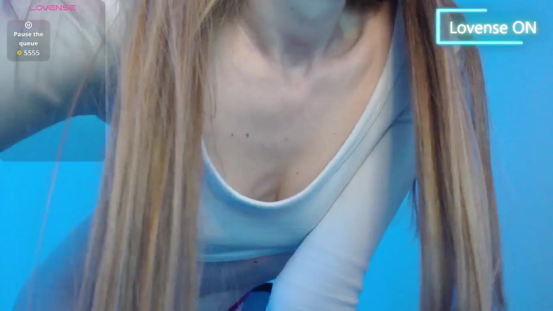 Gallery image thumbnail from PetitAnge_'s myfreecams stream on, 02/10/2026, 02:10 image 13 of 20