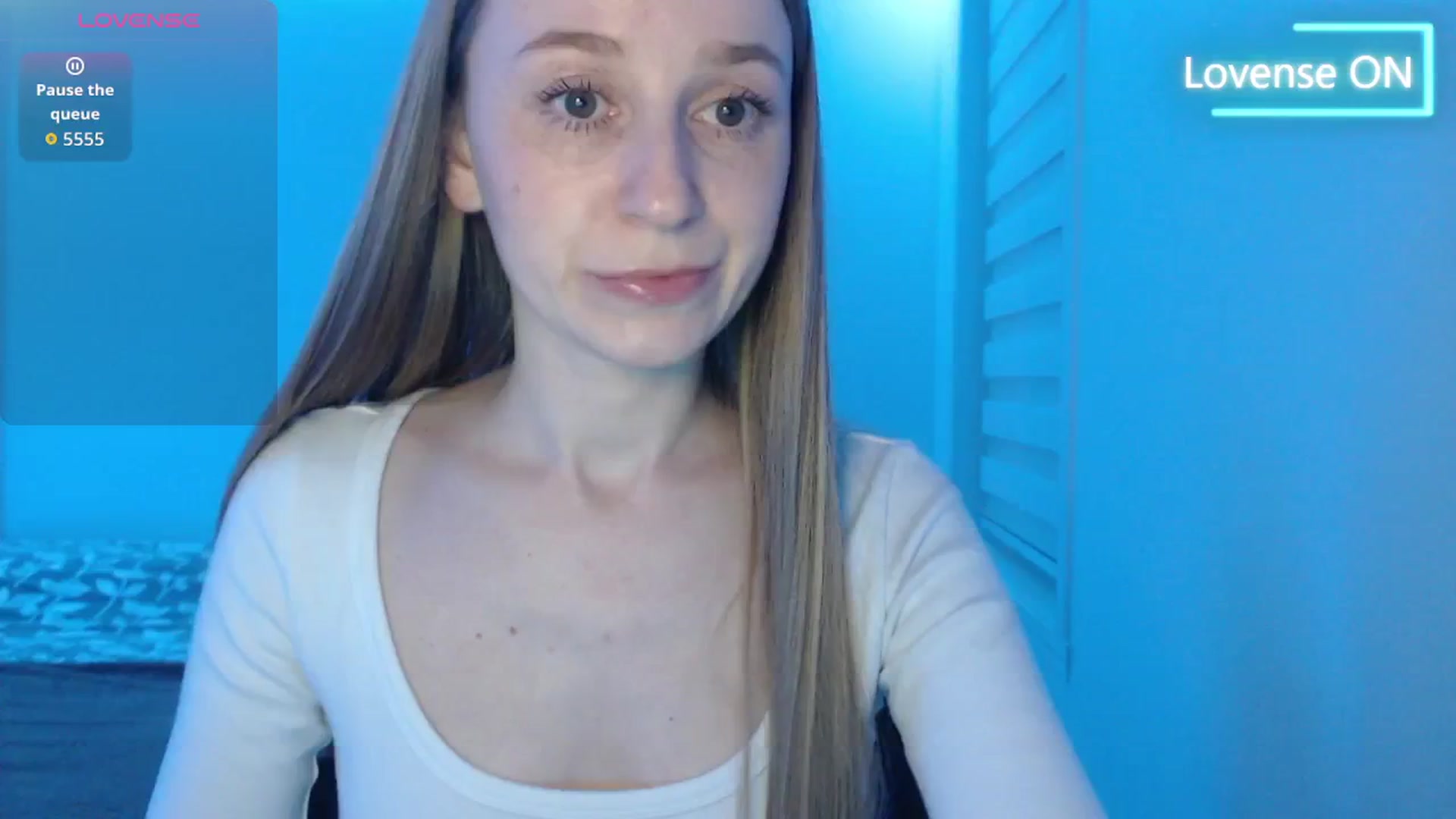 Gallery image thumbnail from PetitAnge_'s myfreecams stream on, 02/10/2026, 02:10 image 16 of 20