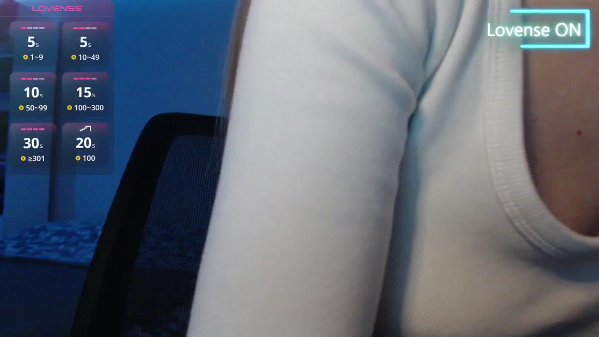 Gallery image thumbnail from PetitAnge_'s myfreecams stream on, 02/11/2026, 02:03 image 6 of 20