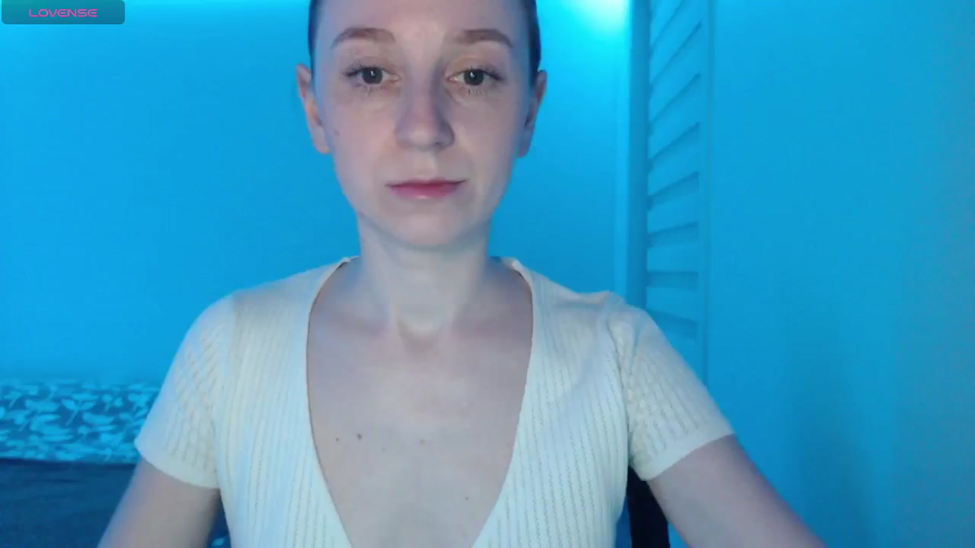 Gallery image thumbnail from PetitAnge_'s myfreecams stream on, 02/16/2026, 02:36 image 14 of 20
