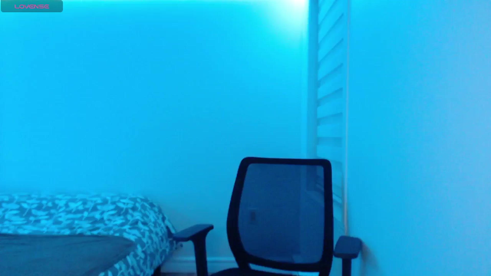 Gallery image thumbnail from PetitAnge_'s myfreecams stream on, 02/16/2026, 02:36 image 4 of 20