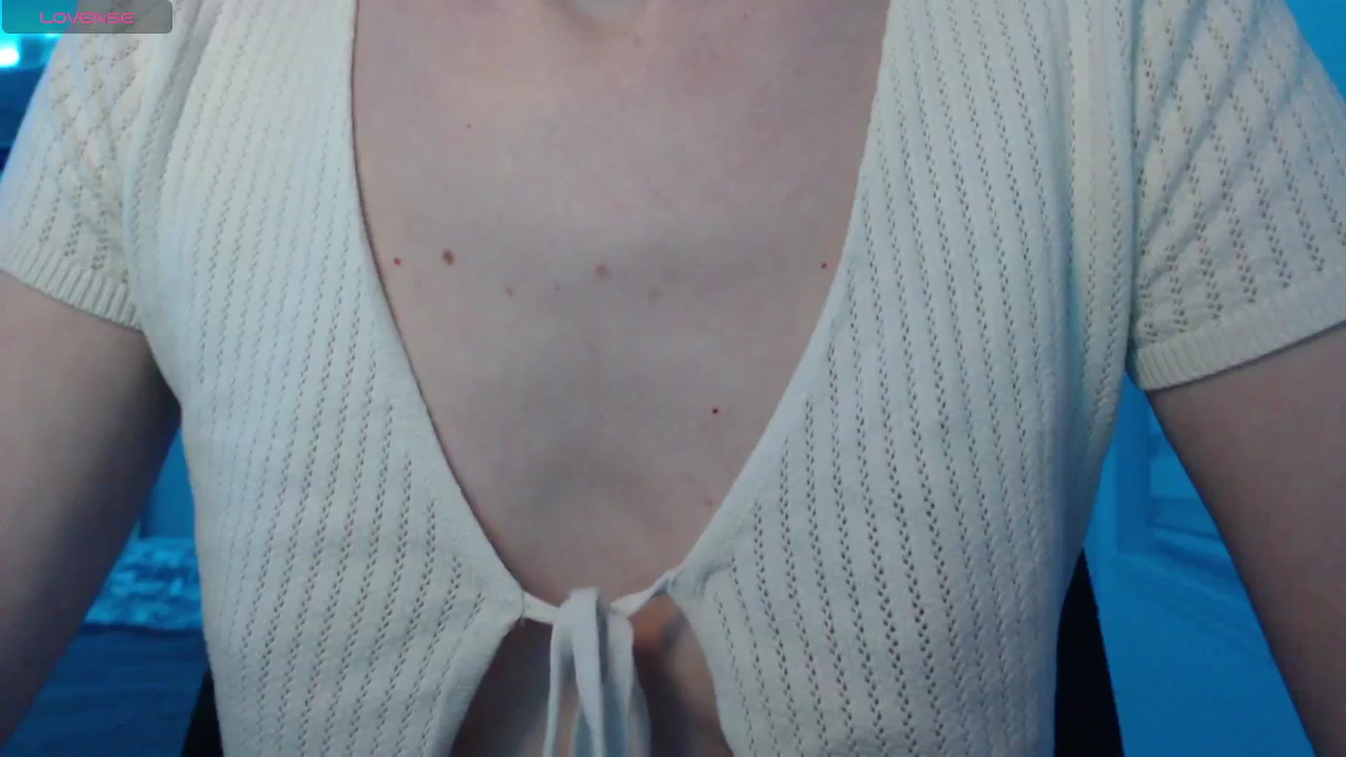 Gallery image thumbnail from PetitAnge_'s myfreecams stream on, 02/16/2026, 03:22 image 8 of 20
