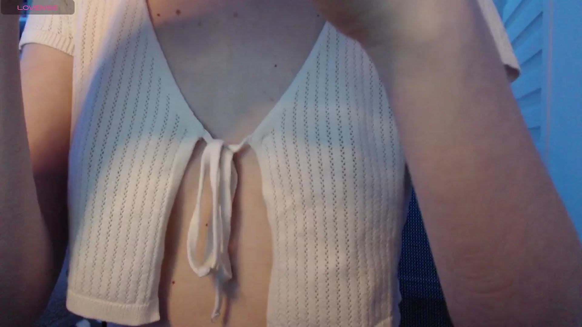 Gallery image thumbnail from PetitAnge_'s myfreecams stream on, 02/16/2026, 03:22 image 18 of 20