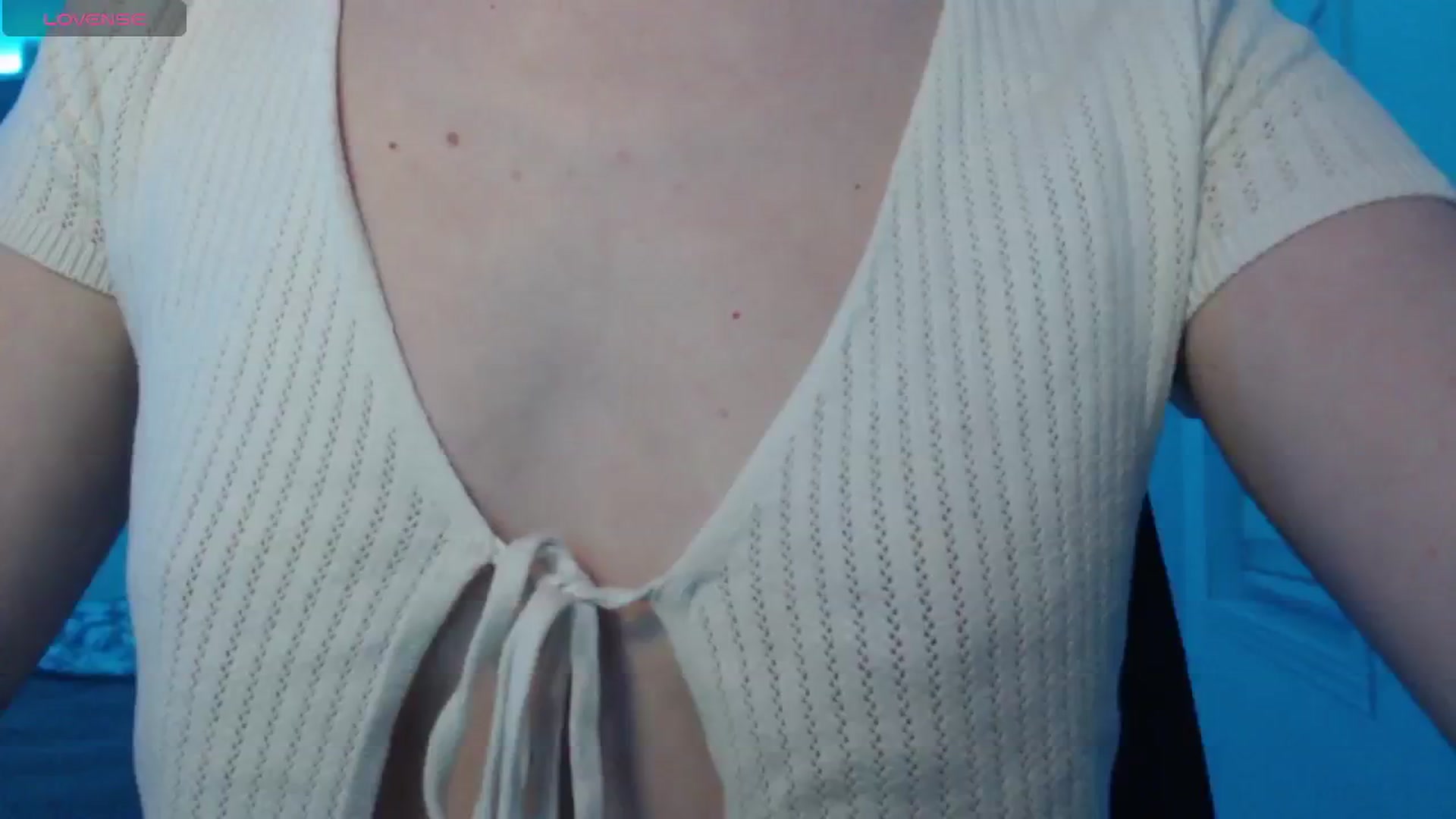 Gallery image thumbnail from PetitAnge_'s myfreecams stream on, 02/16/2026, 03:22 image 2 of 20