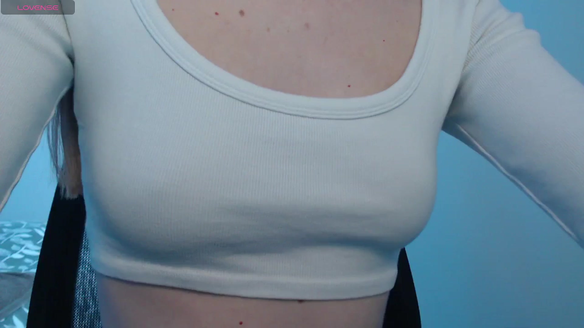 Gallery image thumbnail from PetitAnge_'s myfreecams stream on, 02/17/2026, 17:34 image 19 of 20