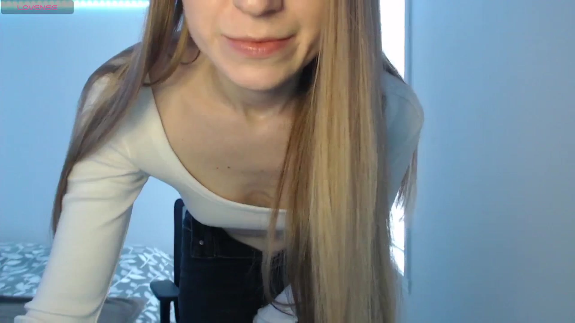 Gallery image thumbnail from PetitAnge_'s myfreecams stream on, 02/17/2026, 17:34 image 10 of 20