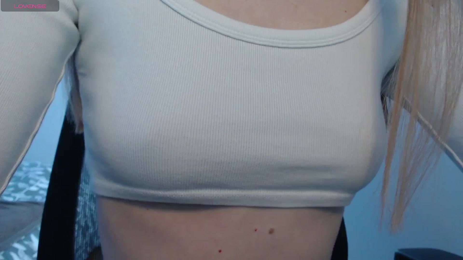 Gallery image thumbnail from PetitAnge_'s myfreecams stream on, 02/17/2026, 17:34 image 18 of 20