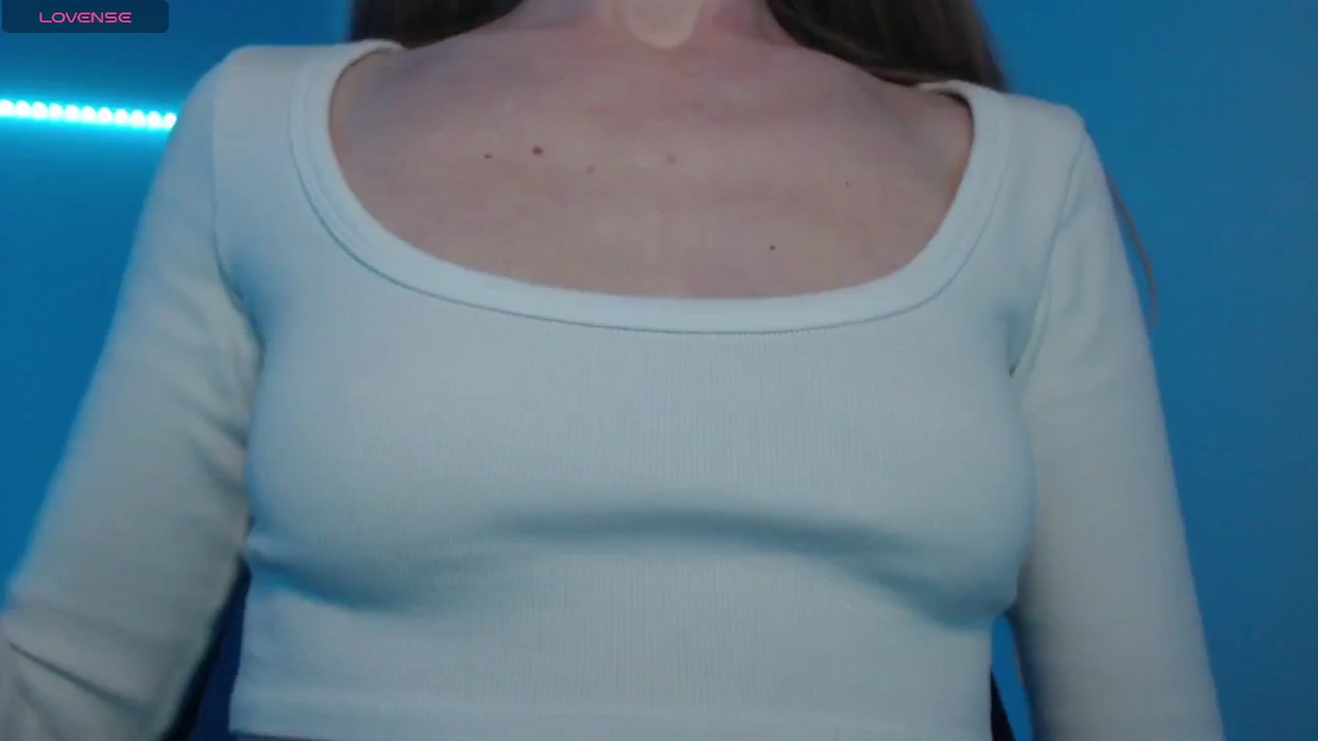 Gallery image thumbnail from PetitAnge_'s myfreecams stream on, 02/18/2026, 01:11 image 10 of 20