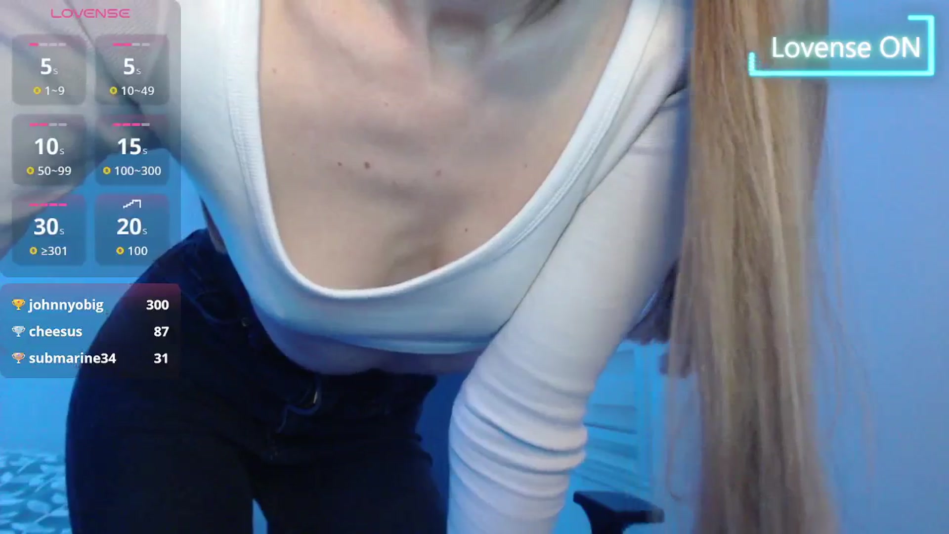 Gallery image thumbnail from PetitAnge_'s myfreecams stream on, 02/18/2026, 03:18 image 11 of 20