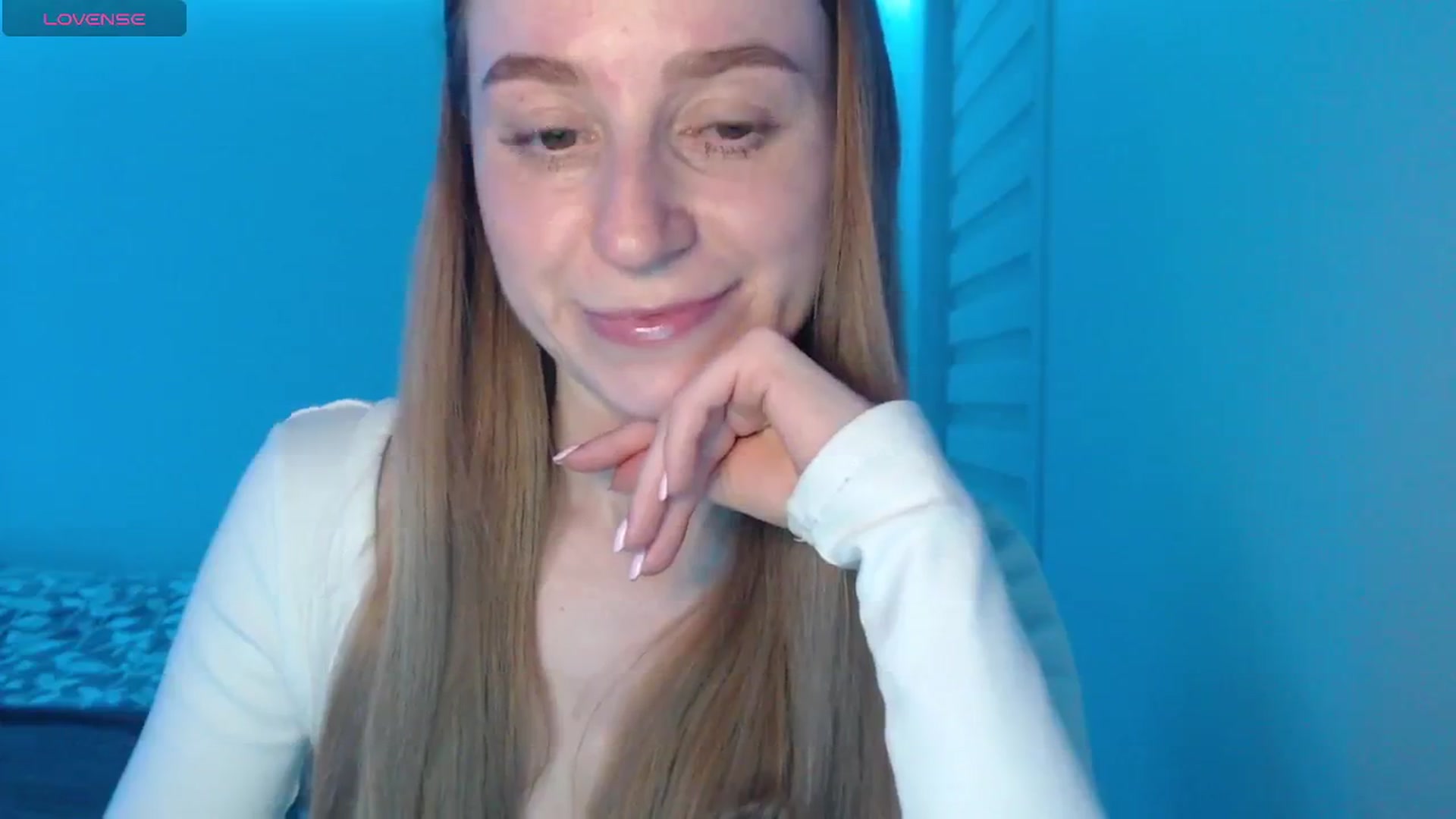 Gallery image thumbnail from PetitAnge_'s myfreecams stream on, 02/18/2026, 03:18 image 2 of 20