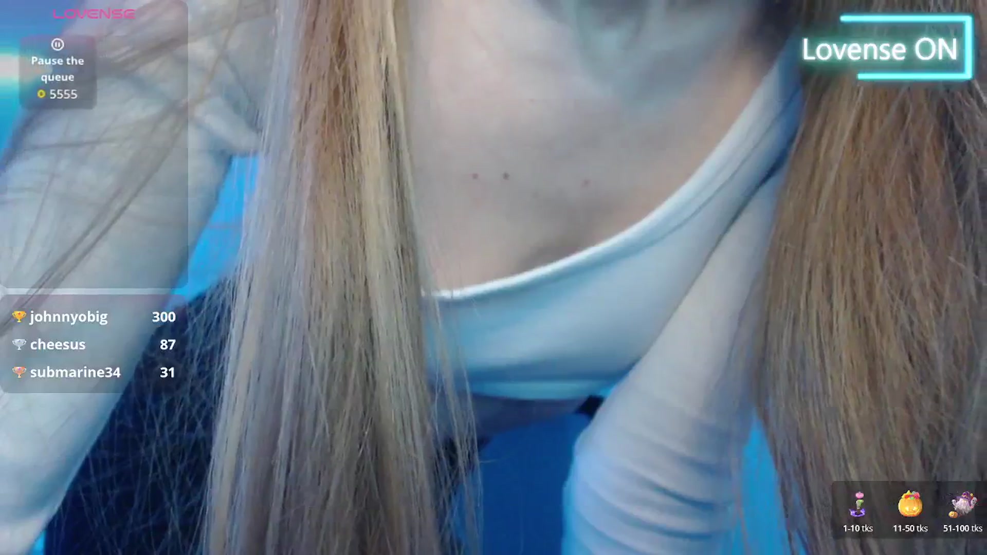 Gallery image thumbnail from PetitAnge_'s myfreecams stream on, 02/18/2026, 03:18 image 10 of 20