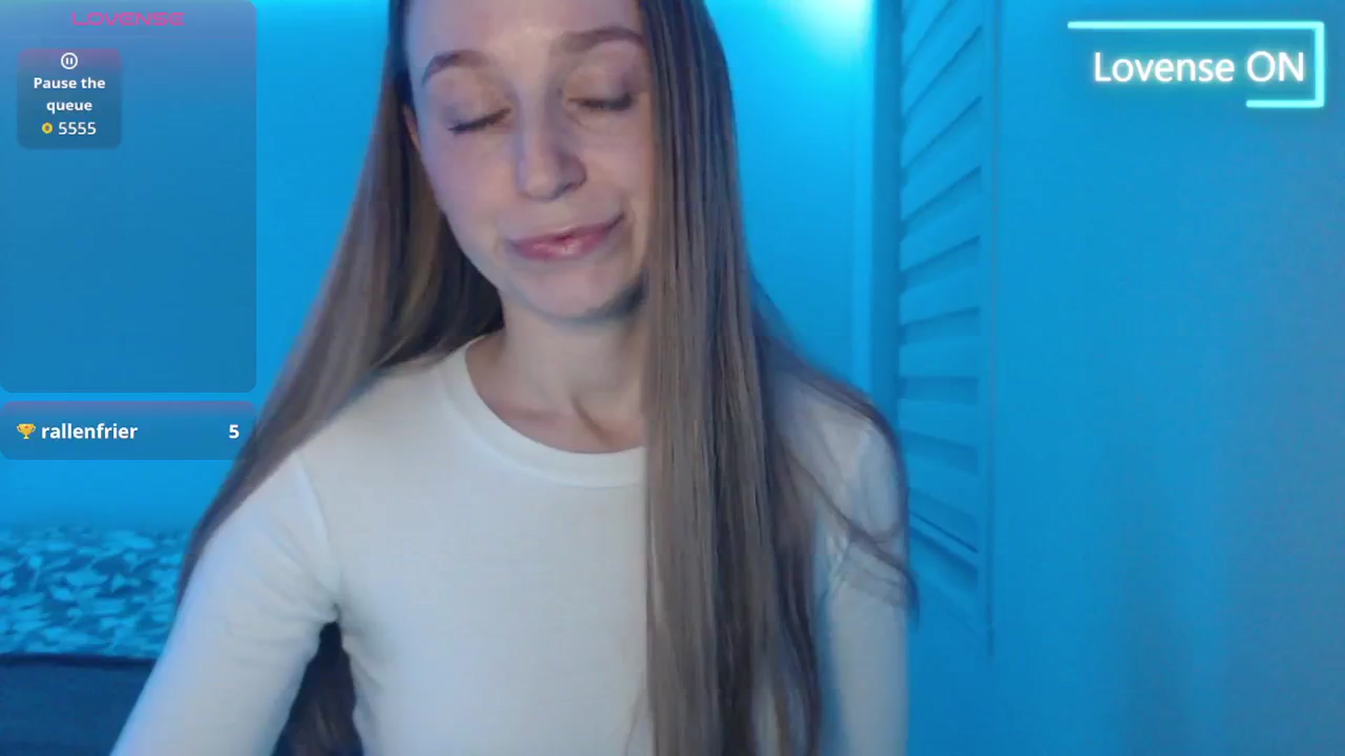 Gallery image thumbnail from PetitAnge_'s myfreecams stream on, 02/27/2026, 01:08 image 13 of 20