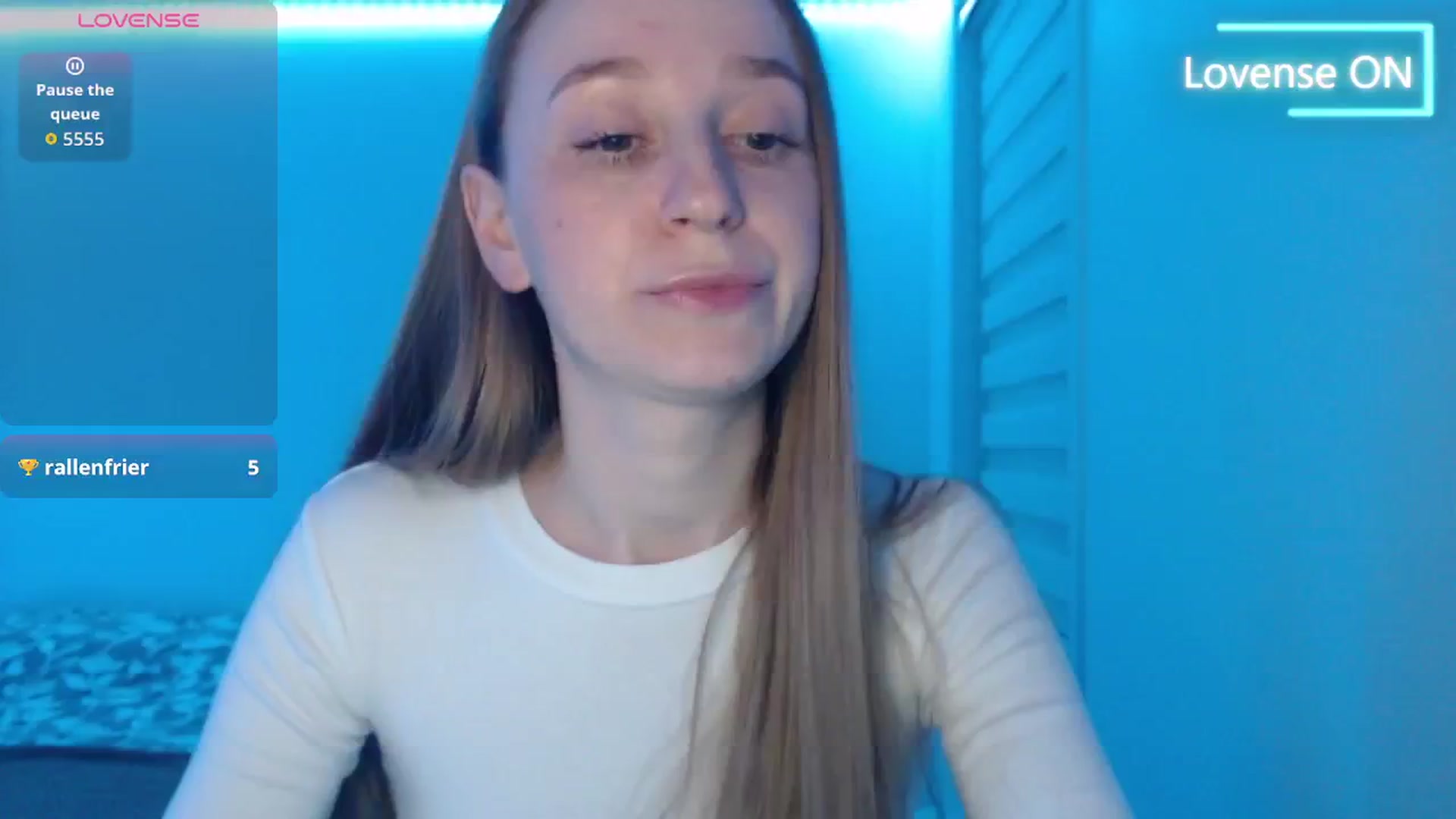Gallery image thumbnail from PetitAnge_'s myfreecams stream on, 02/27/2026, 01:08 image 19 of 20
