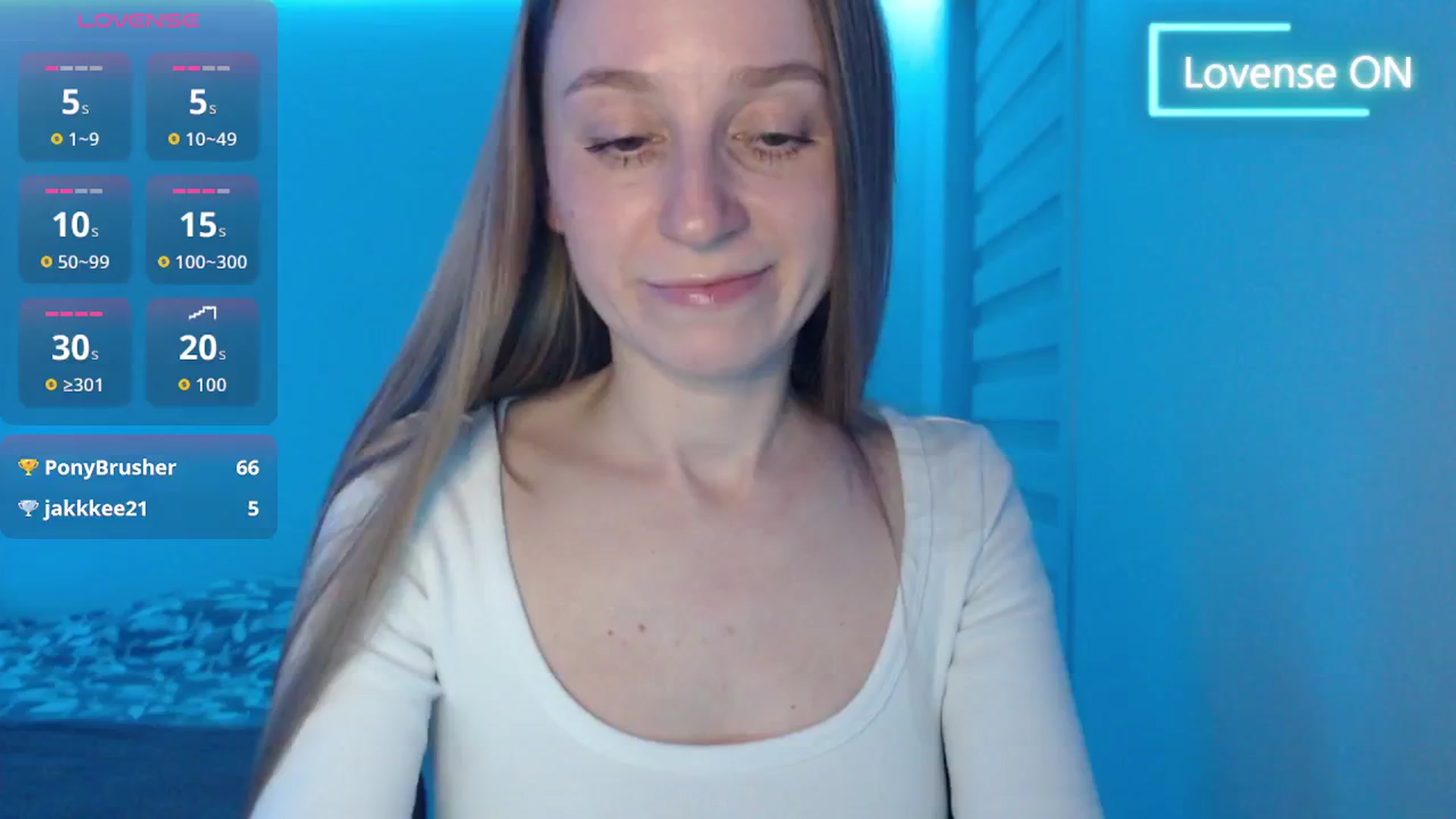 Gallery image thumbnail from PetitAnge_'s myfreecams stream on, 03/03/2026, 02:01 image 17 of 20