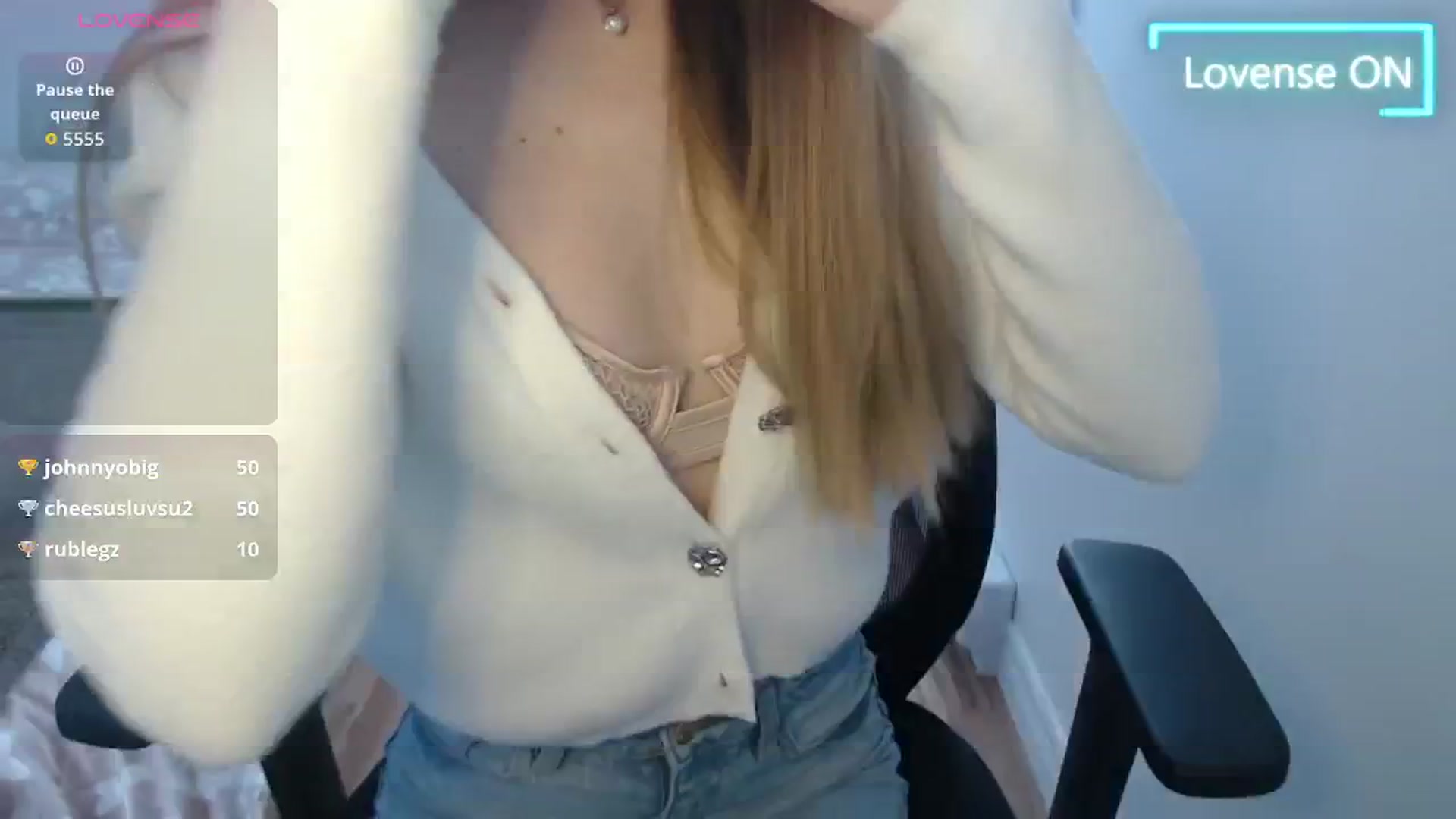 Gallery image thumbnail from PetitAnge_'s myfreecams stream on, 03/08/2026, 19:52 image 10 of 20
