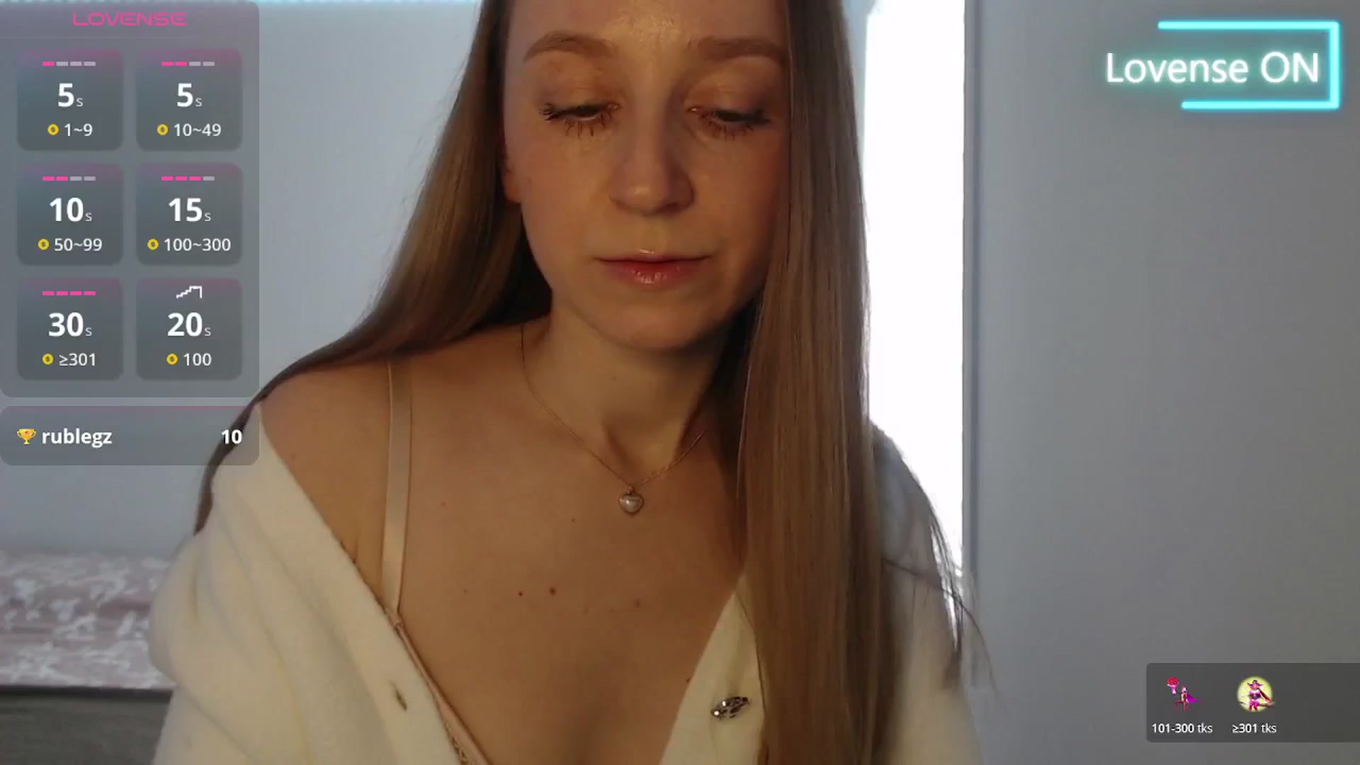 Gallery image thumbnail from PetitAnge_'s myfreecams stream on, 03/08/2026, 19:52 image 4 of 20