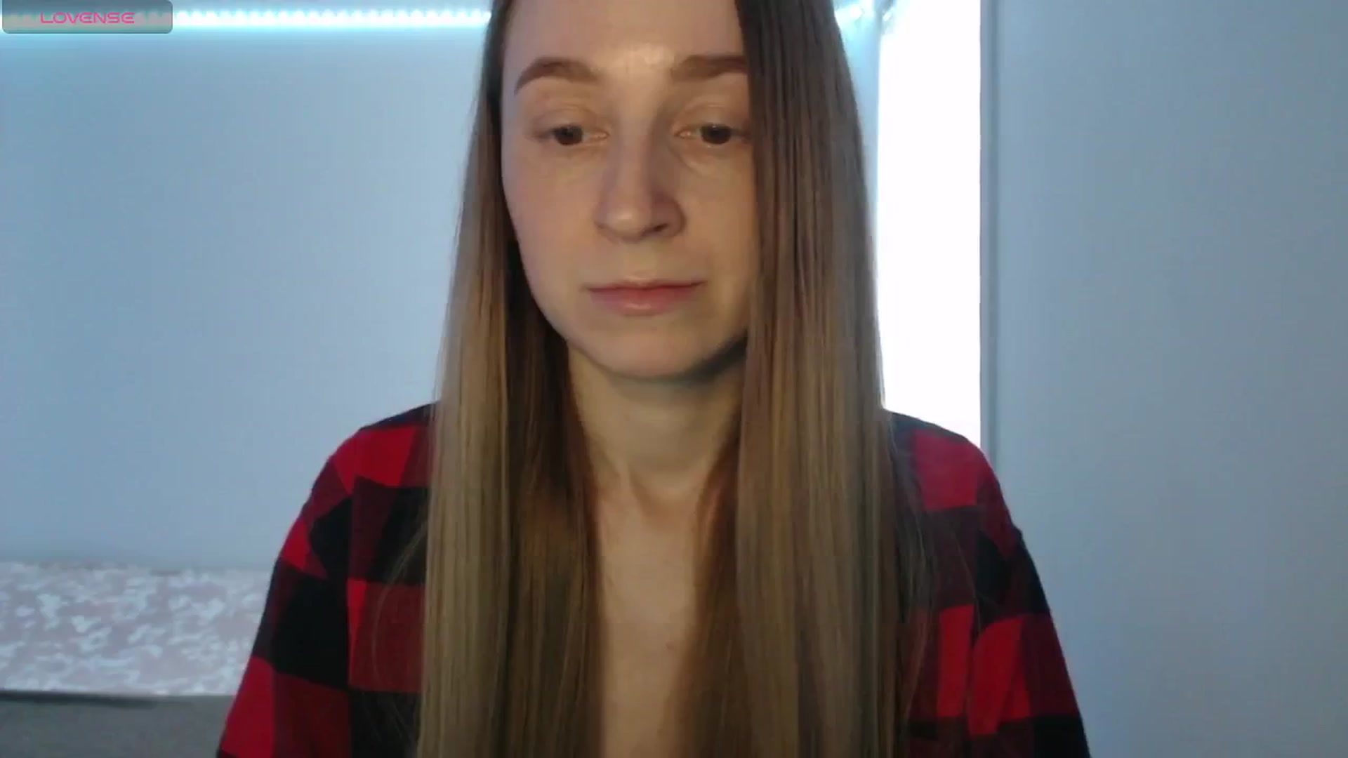 Gallery image thumbnail from PetitAnge_'s myfreecams stream on, 03/16/2026, 20:20 image 7 of 20