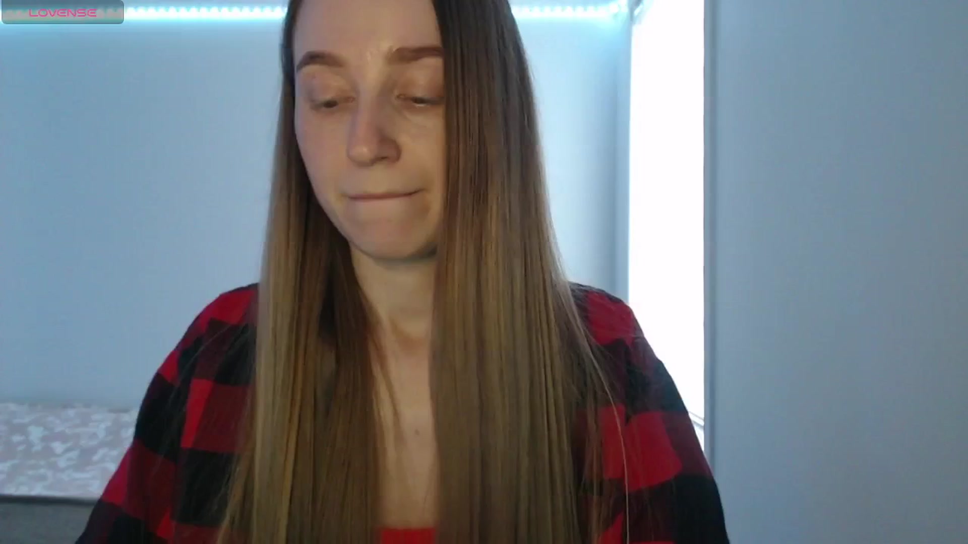 Gallery image thumbnail from PetitAnge_'s myfreecams stream on, 03/16/2026, 20:20 image 2 of 20