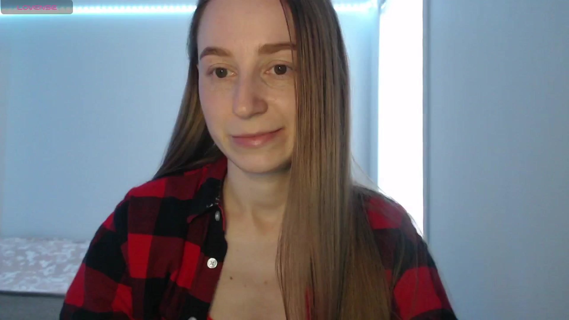 Gallery image thumbnail from PetitAnge_'s myfreecams stream on, 03/16/2026, 20:20 image 15 of 20