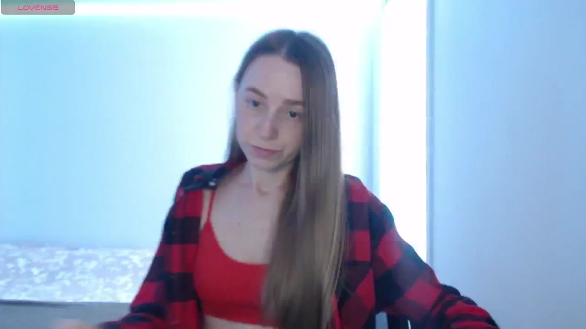 Gallery image thumbnail from PetitAnge_'s myfreecams stream on, 03/16/2026, 20:20 image 9 of 20