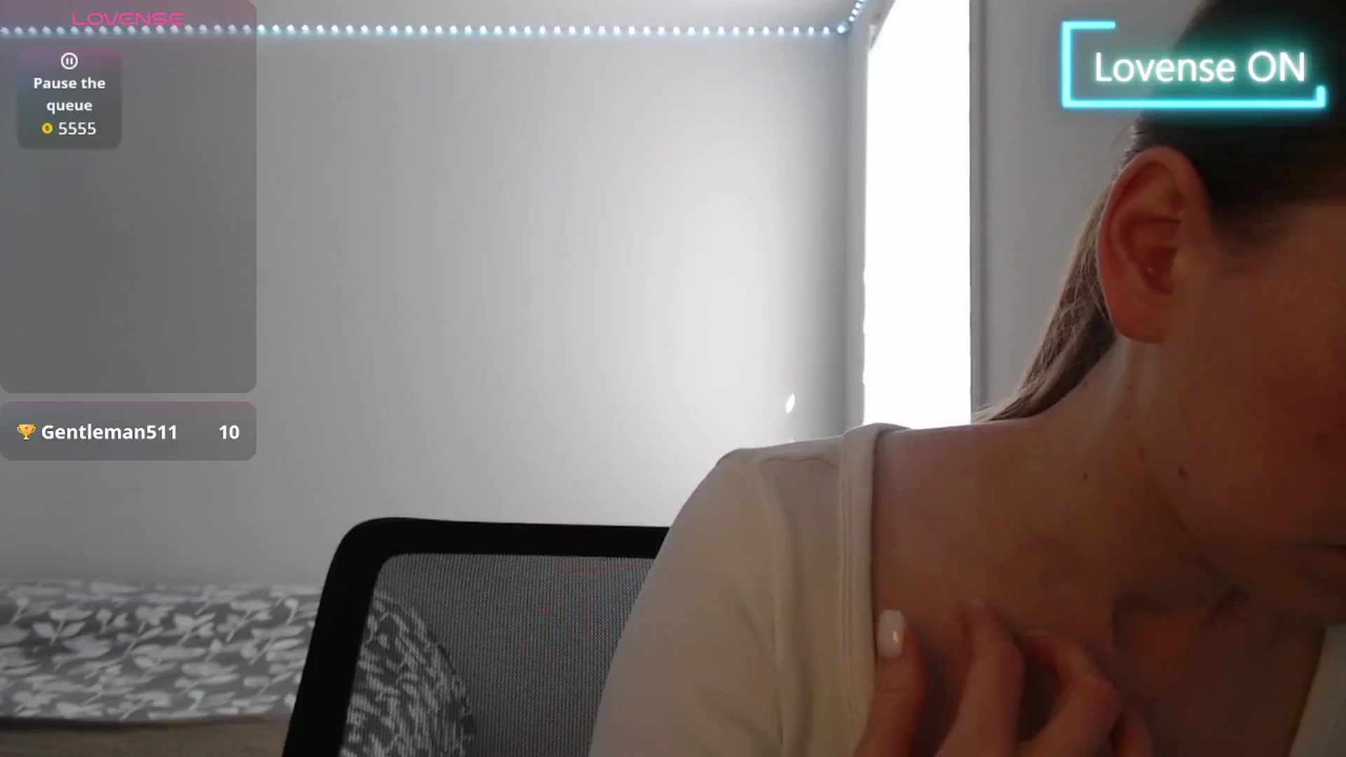 Gallery image thumbnail from PetitAnge_'s myfreecams stream on, 03/27/2026, 18:12 image 1 of 20