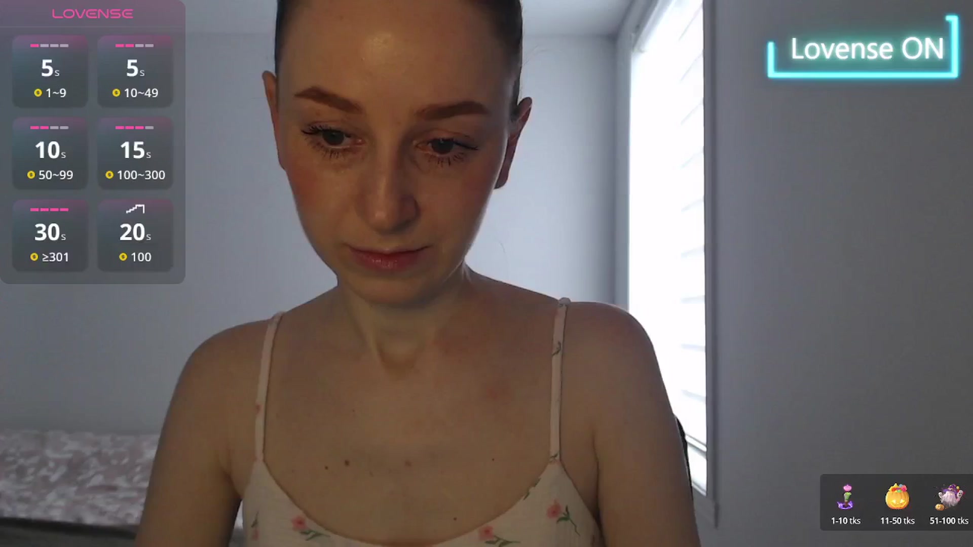 Gallery image thumbnail from PetitAnge_'s myfreecams stream on, 04/10/2026, 15:01 image 6 of 20