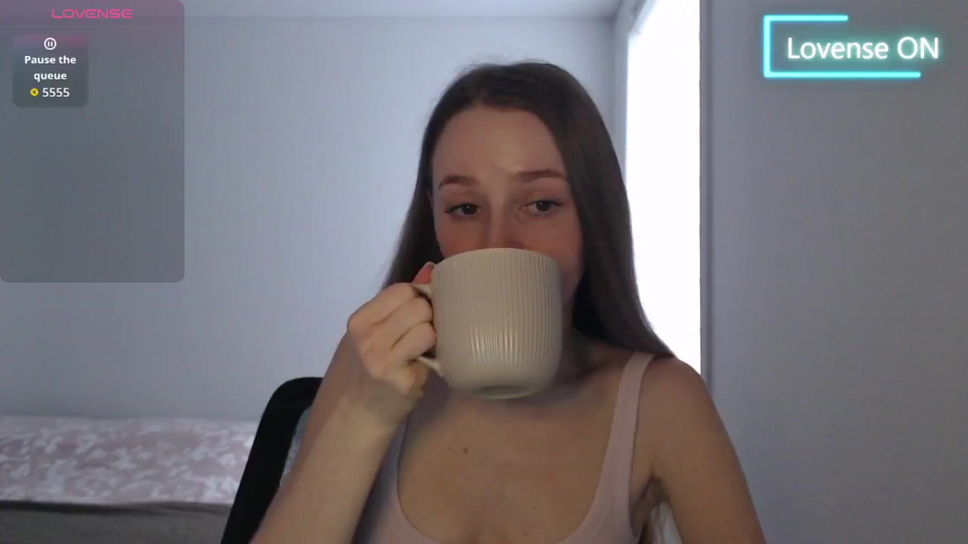 Gallery image thumbnail from PetitAnge_'s myfreecams stream on, 04/19/2026, 20:17 image 1 of 20