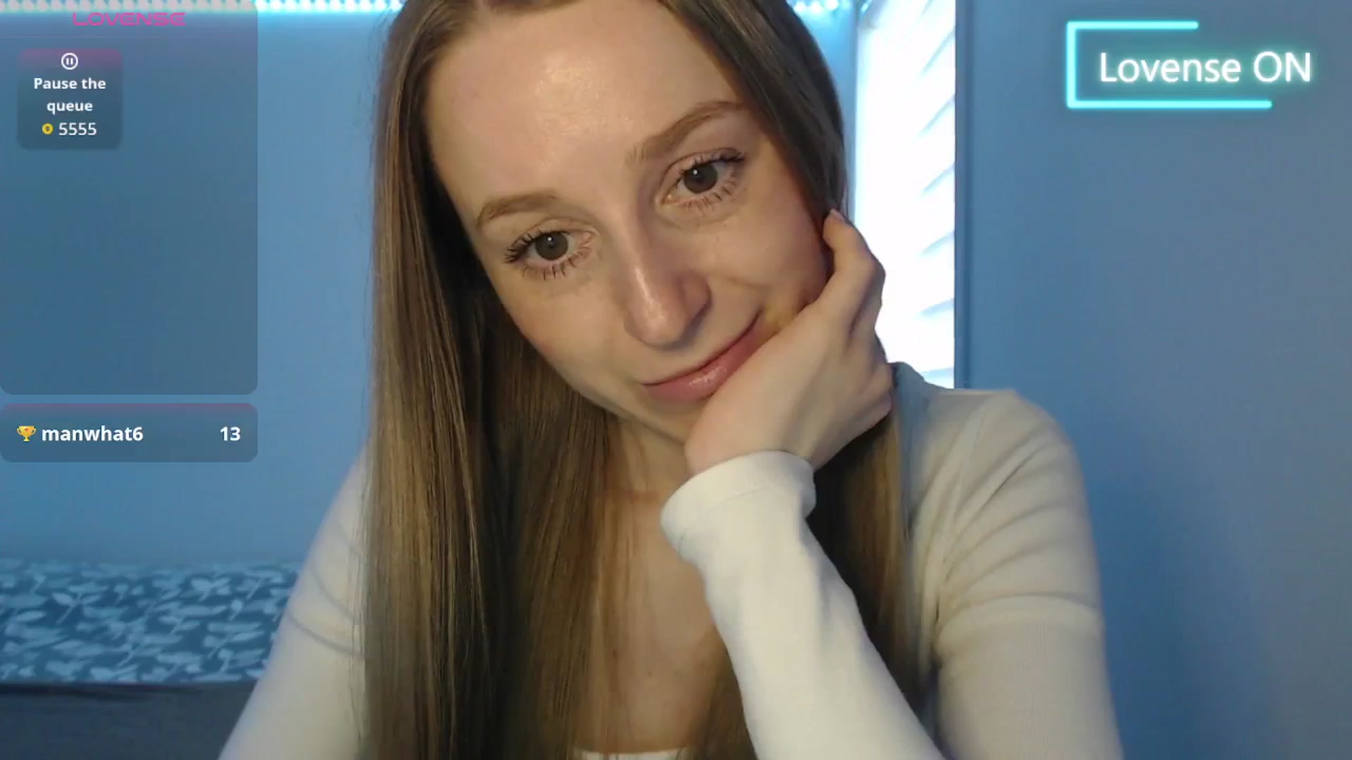 Gallery image thumbnail from PetitAnge_'s myfreecams stream on, 05/02/2026, 20:17 image 6 of 20
