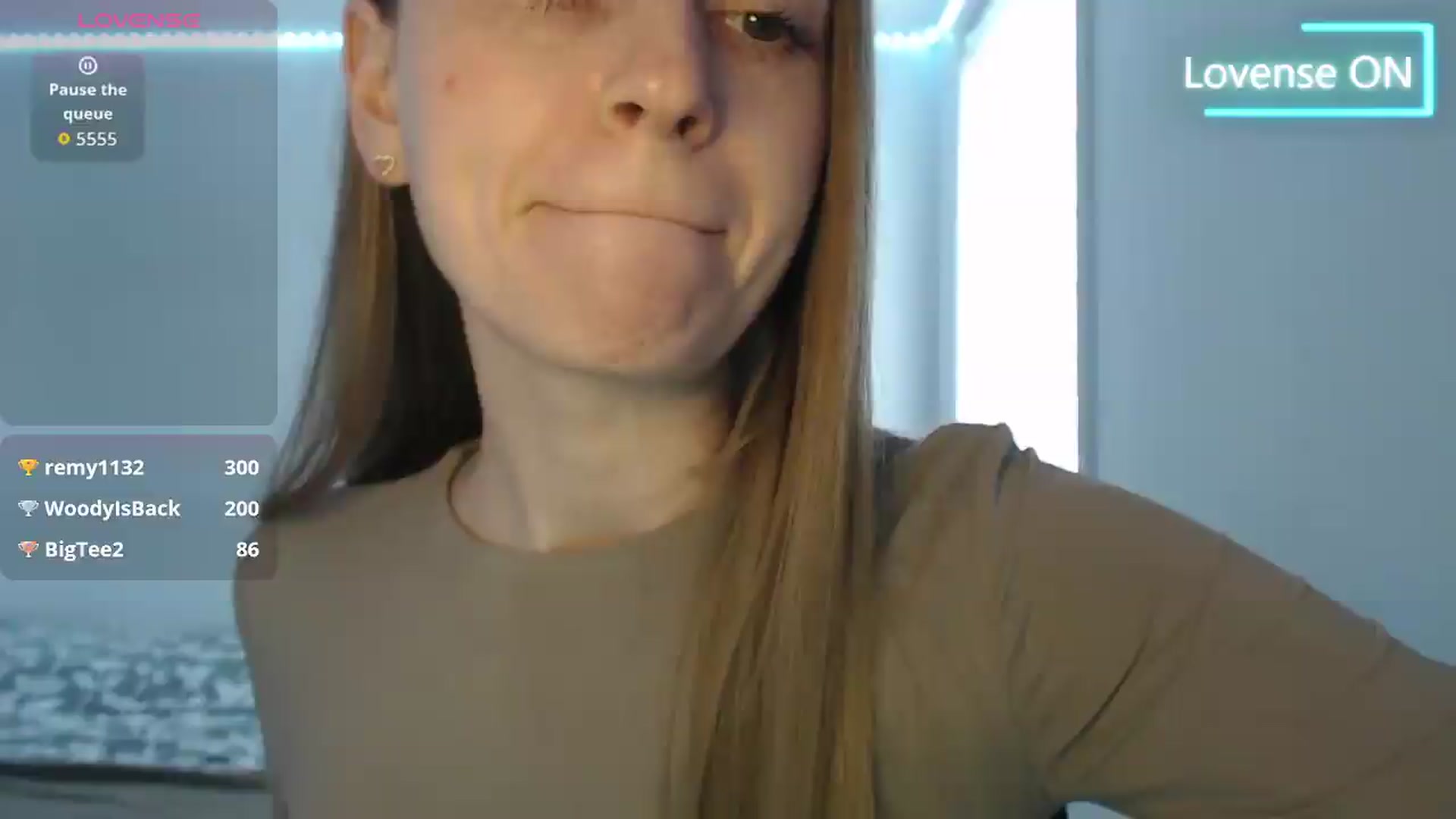 Gallery image thumbnail from PetitAnge_'s myfreecams stream on, 05/06/2026, 20:12 image 5 of 20