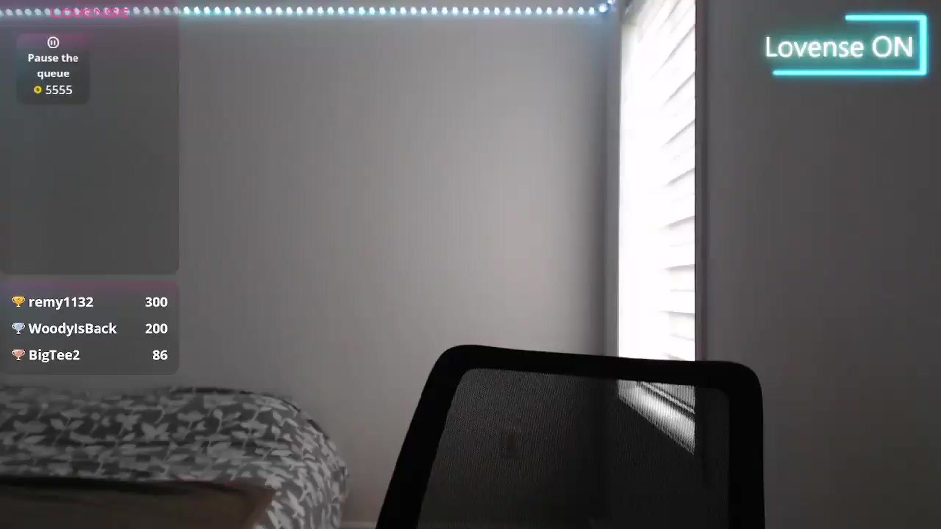 Gallery image thumbnail from PetitAnge_'s myfreecams stream on, 05/06/2026, 20:12 image 3 of 20