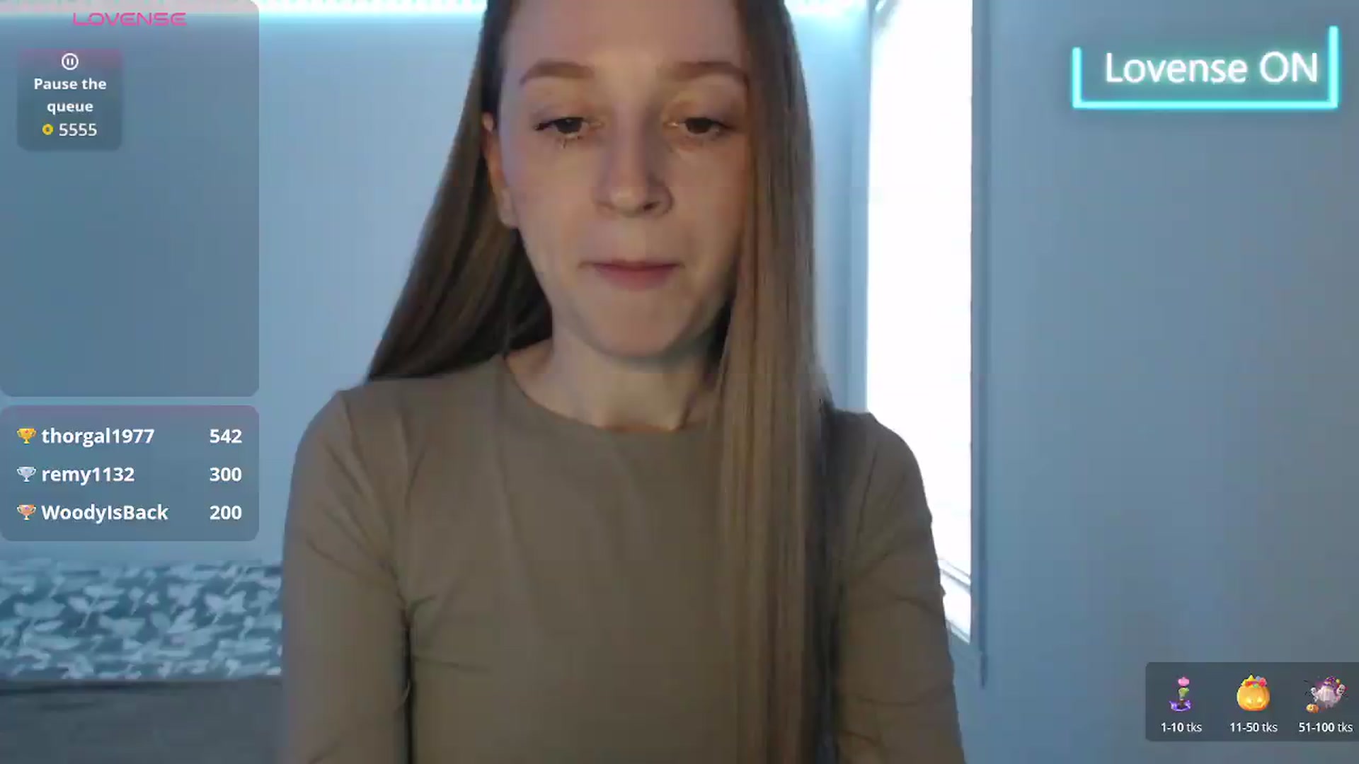 Gallery image thumbnail from PetitAnge_'s myfreecams stream on, 05/06/2026, 22:47 image 3 of 20
