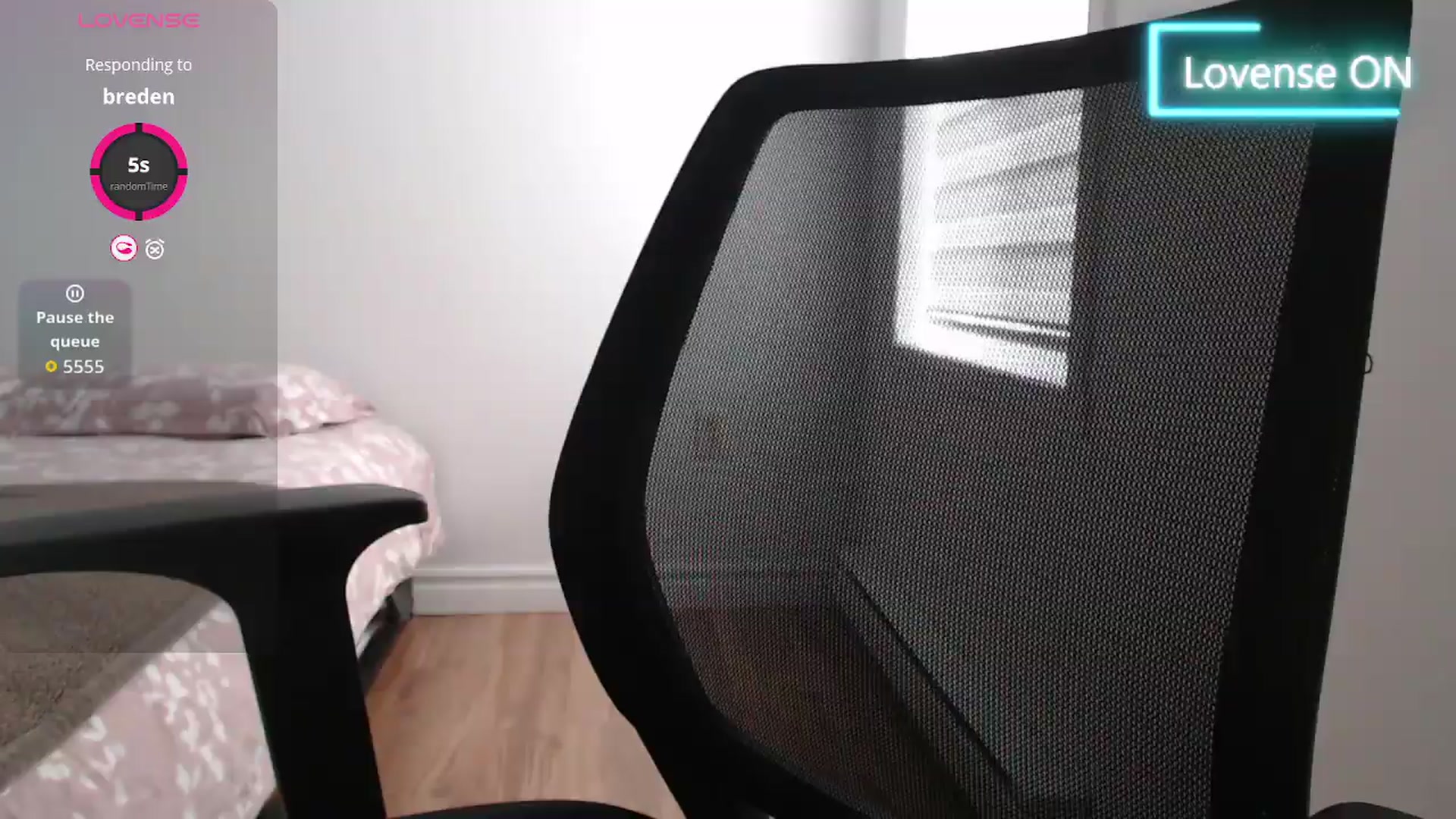 Gallery image thumbnail from PetitAnge_'s myfreecams stream on, 05/10/2026, 17:56 image 15 of 20