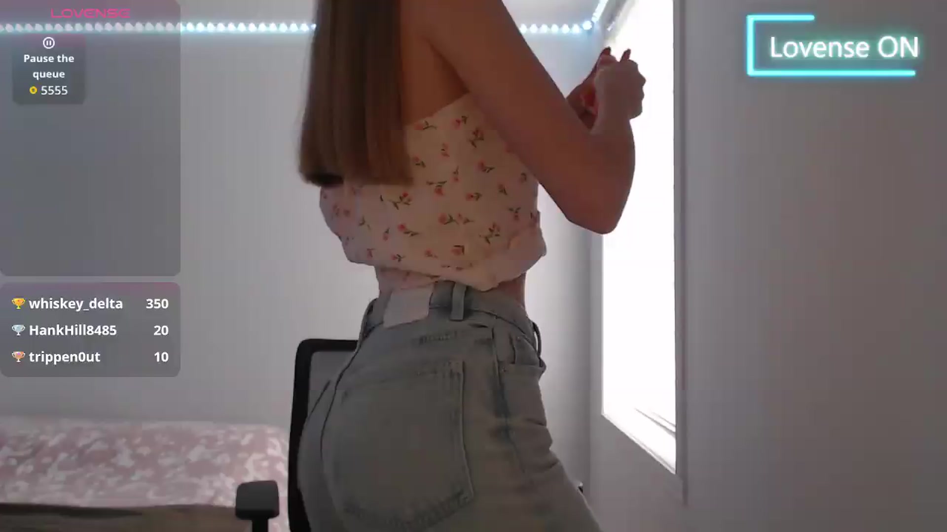 Gallery image thumbnail from PetitAnge_'s myfreecams stream on, 05/16/2026, 21:37 image 4 of 20