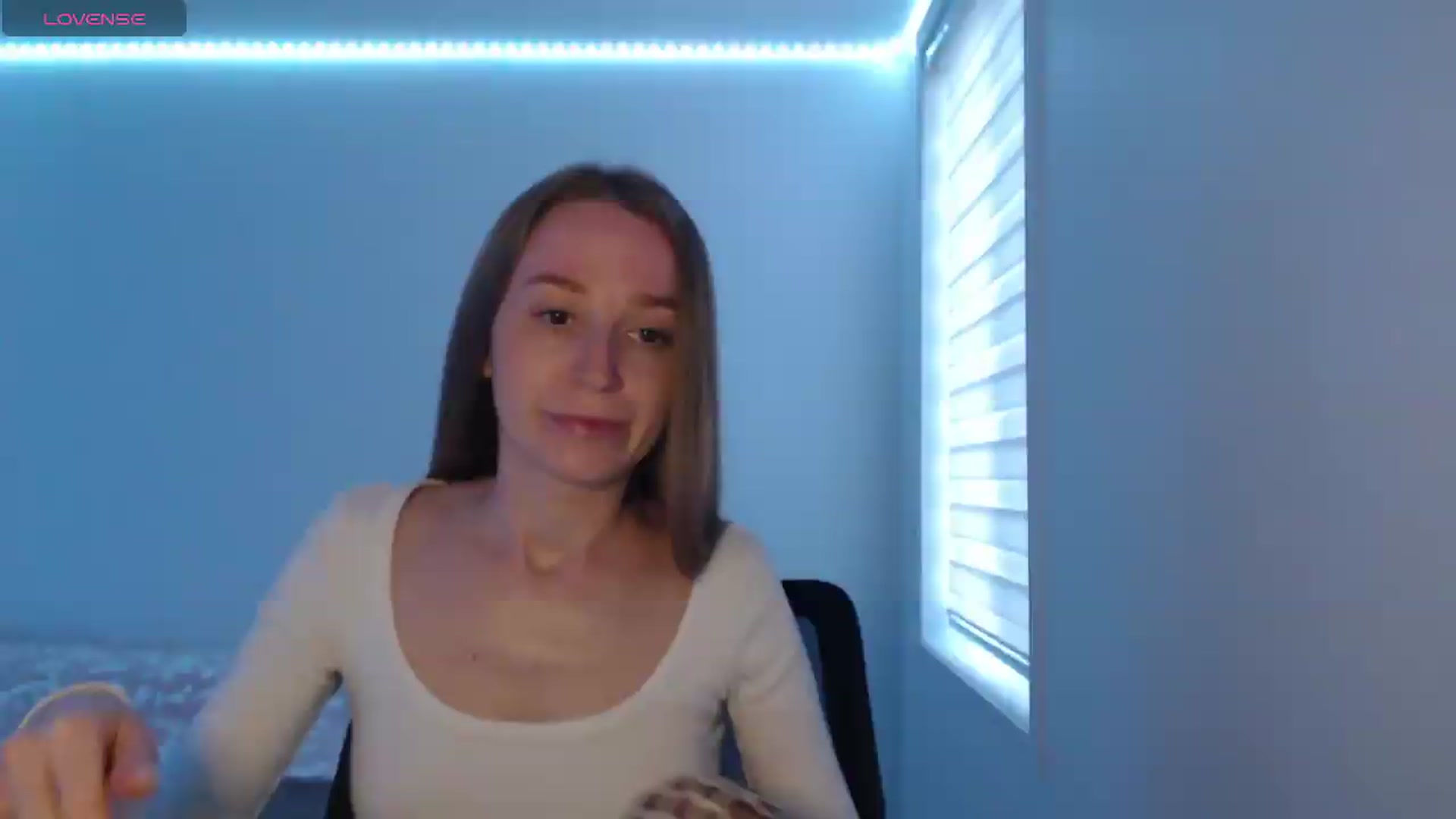 Gallery image thumbnail from PetitAnge_'s myfreecams stream on, 05/18/2026, 24:18 image 2 of 20