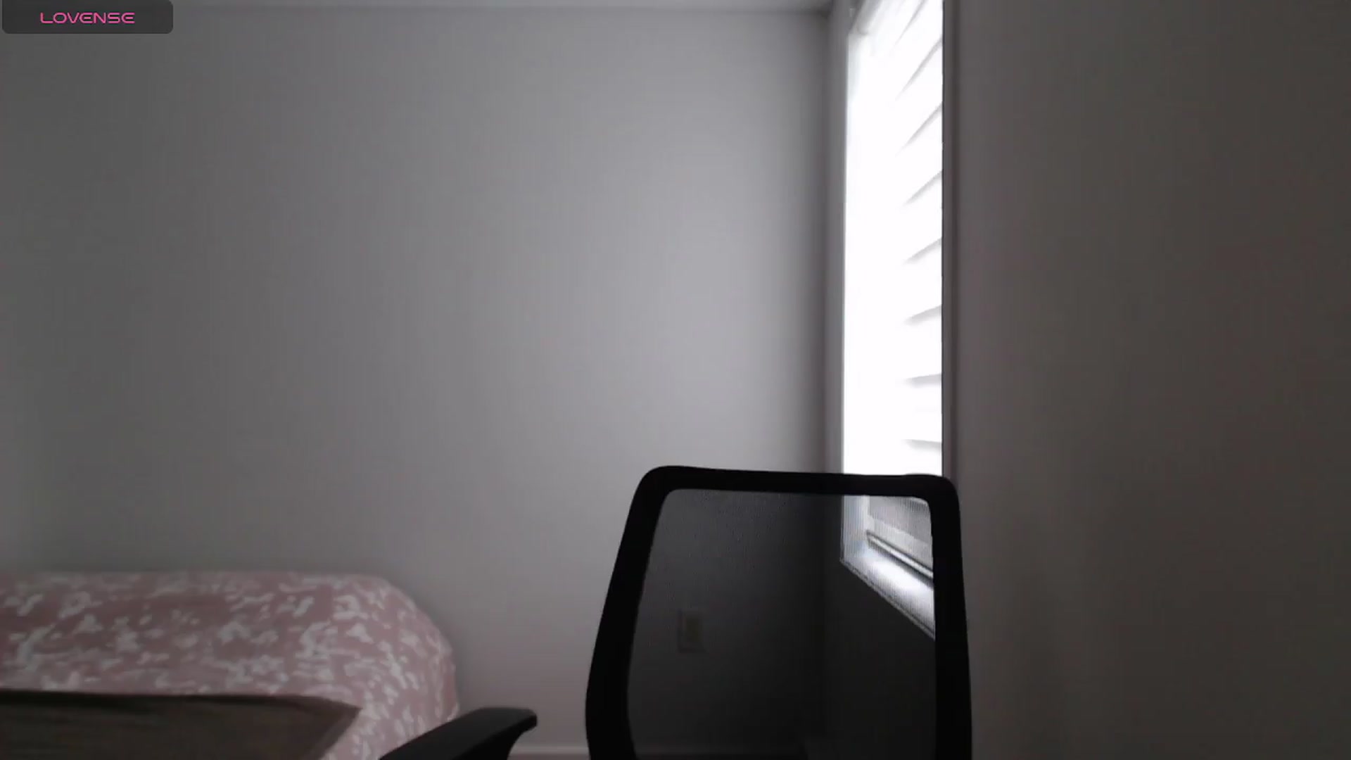 Gallery image thumbnail from PetitAnge_'s myfreecams stream on, 05/18/2026, 17:41 image 4 of 20