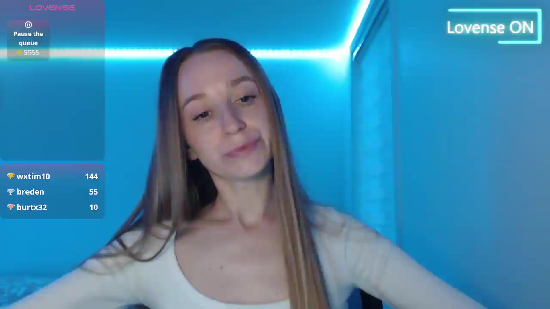 Gallery image thumbnail from PetitAnge_'s myfreecams stream on, 05/20/2026, 24:29 image 19 of 20