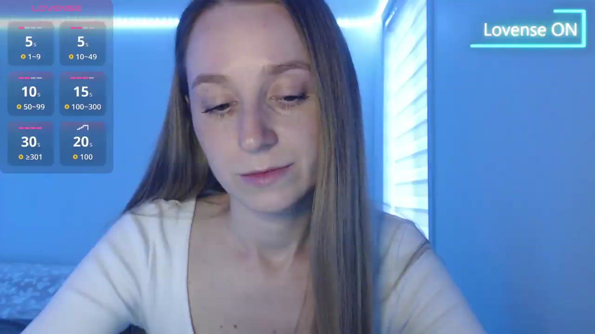 Gallery image thumbnail from PetitAnge_'s myfreecams stream on, 05/29/2026, 24:00 image 17 of 20