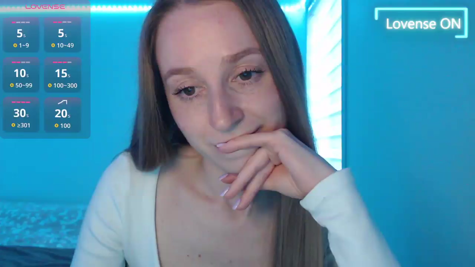 Gallery image thumbnail from PetitAnge_'s myfreecams stream on, 05/29/2026, 24:00 image 3 of 20