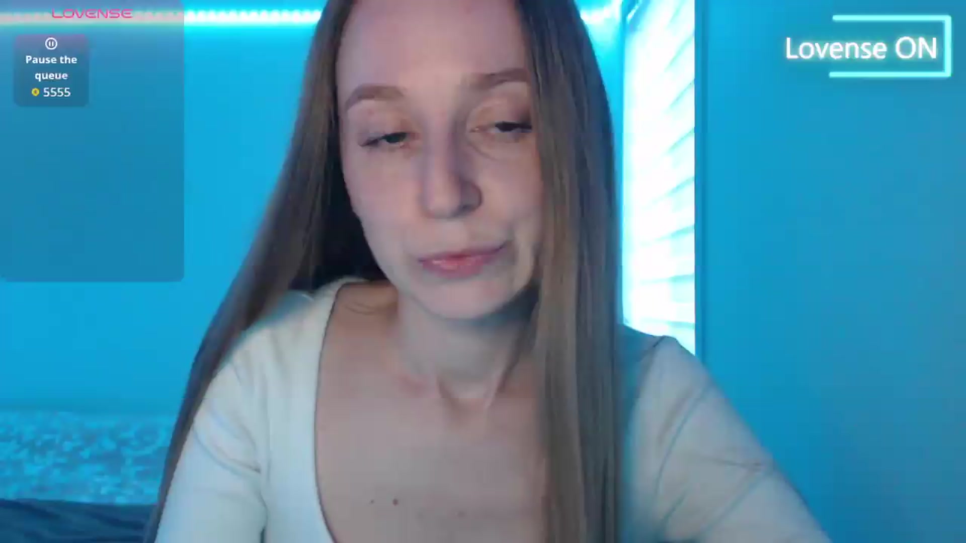 Gallery image thumbnail from PetitAnge_'s myfreecams stream on, 05/29/2026, 24:00 image 5 of 20