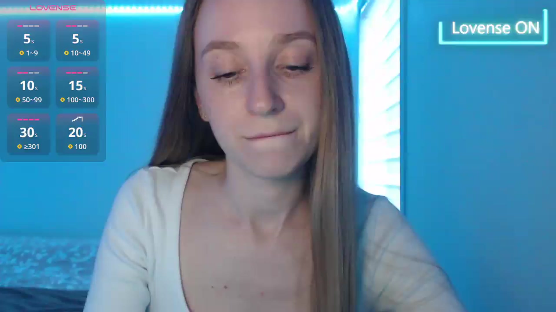Gallery image thumbnail from PetitAnge_'s myfreecams stream on, 05/29/2026, 24:00 image 2 of 20