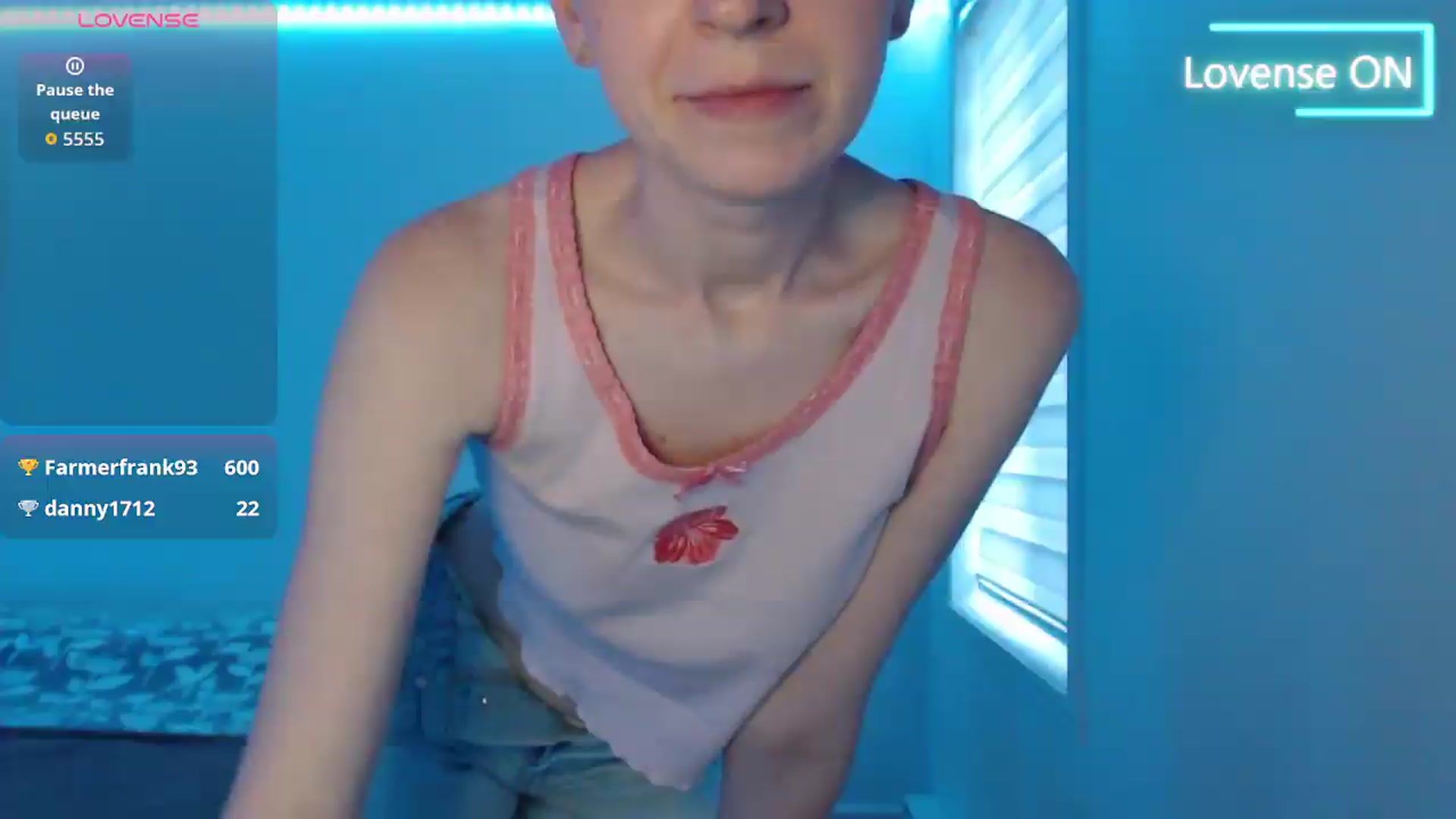 Gallery image thumbnail from PetitAnge_'s myfreecams stream on, 06/05/2026, 23:52 image 11 of 20